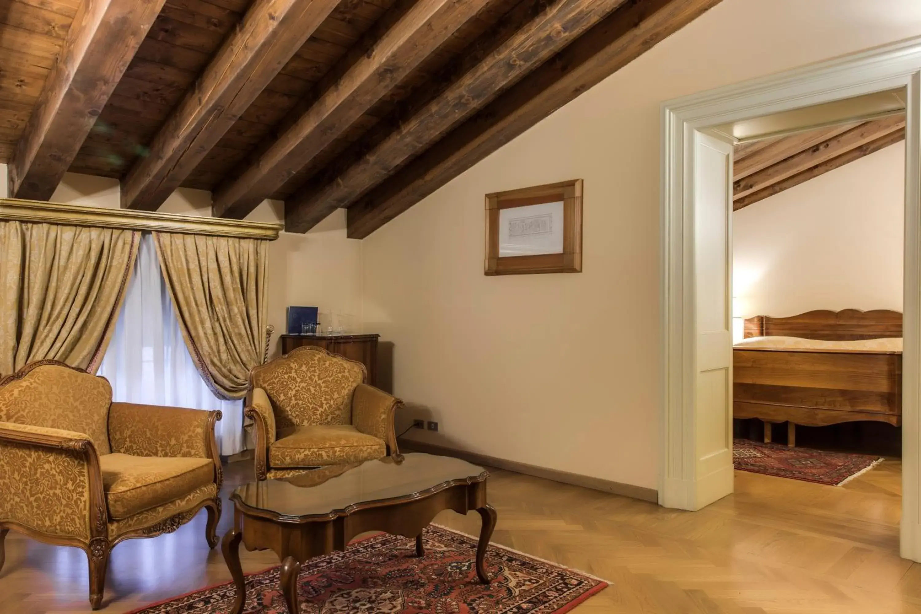 Photo of the whole room, Seating Area in Villa Fenaroli Palace Hotel