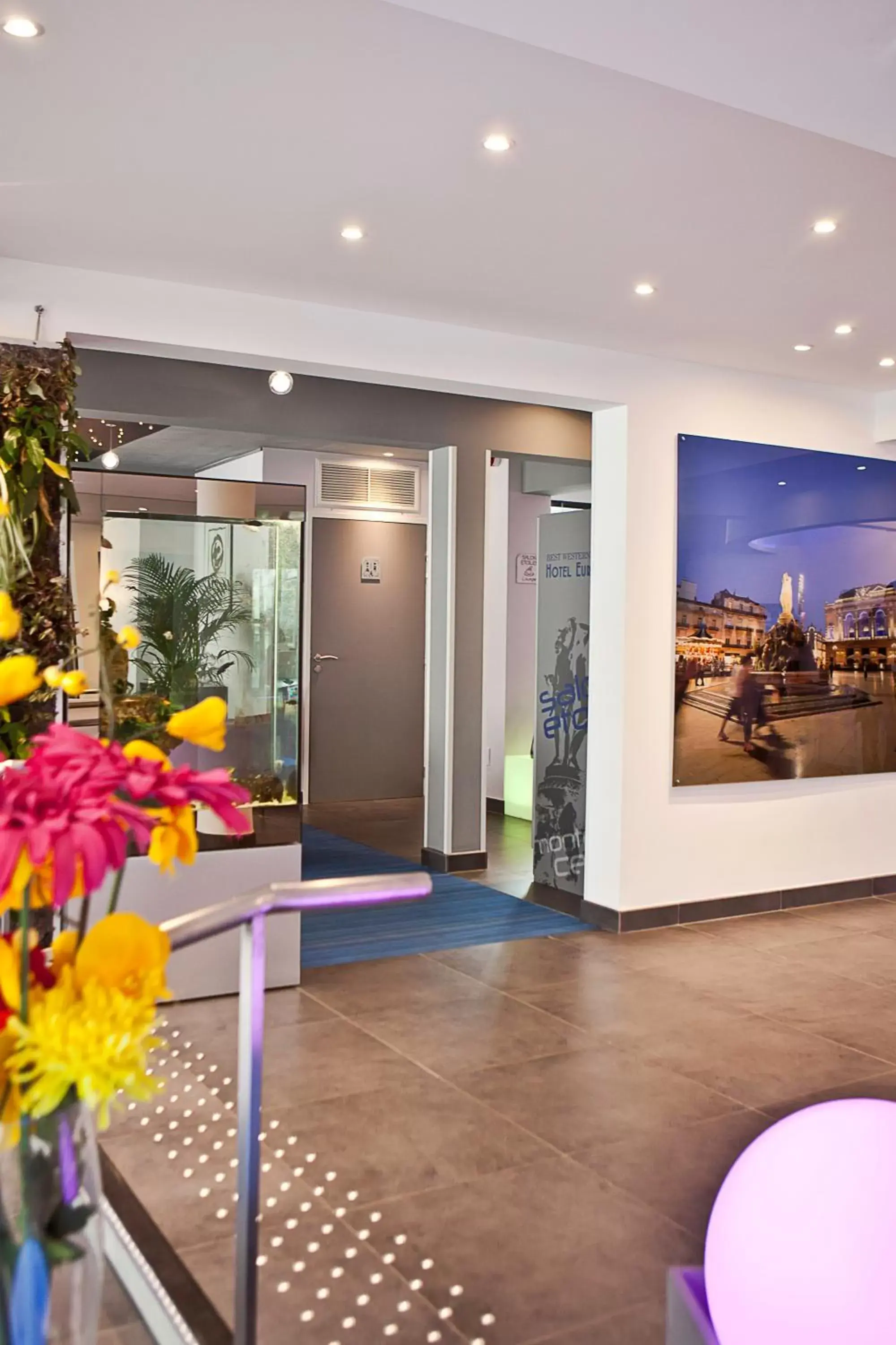 Lobby or reception, Lobby/Reception in Privilège Hôtel & Apparts Eurociel Centre Comédie