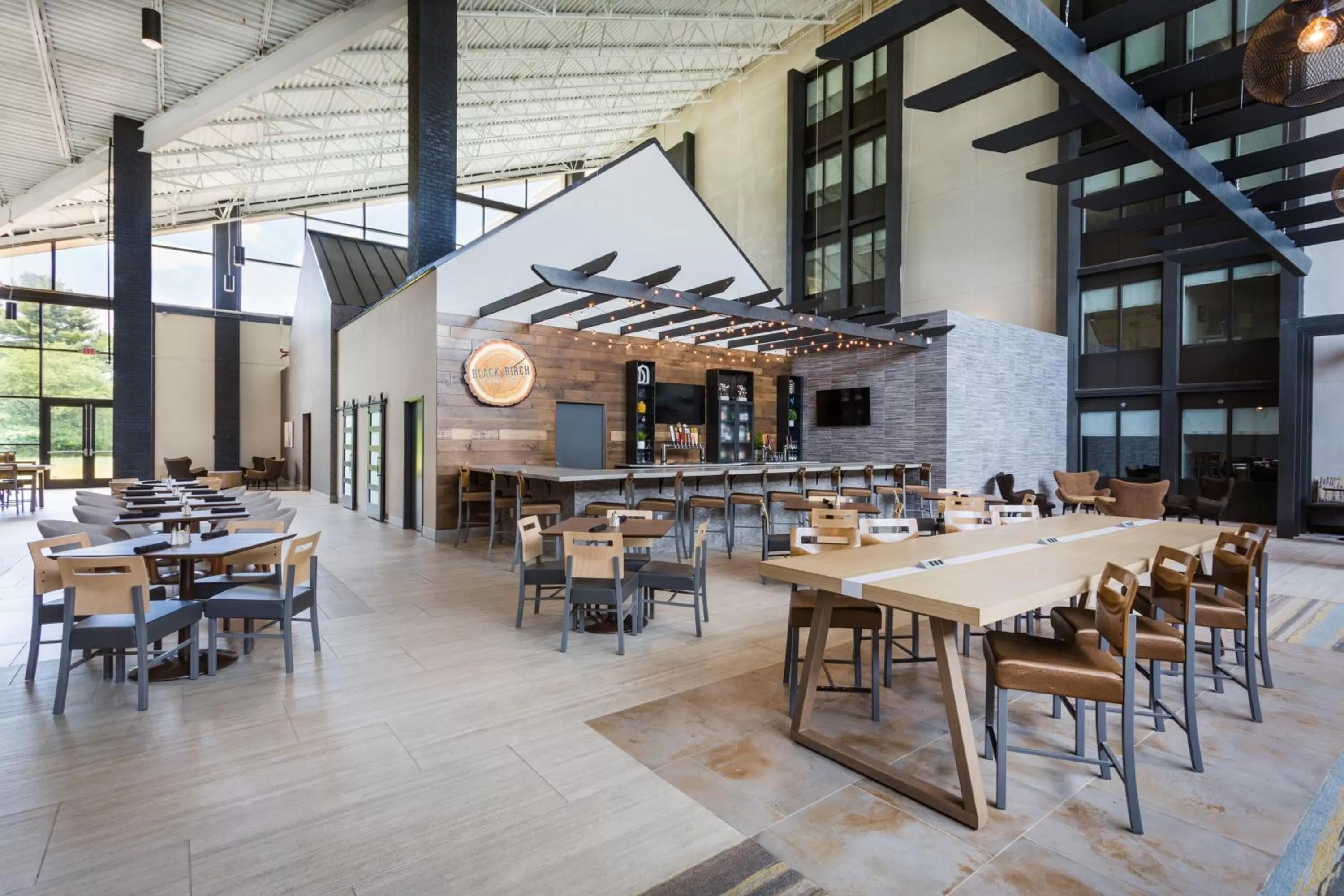 Restaurant/places to eat in Holiday Inn Roanoke Airport - Conference CTR by IHG