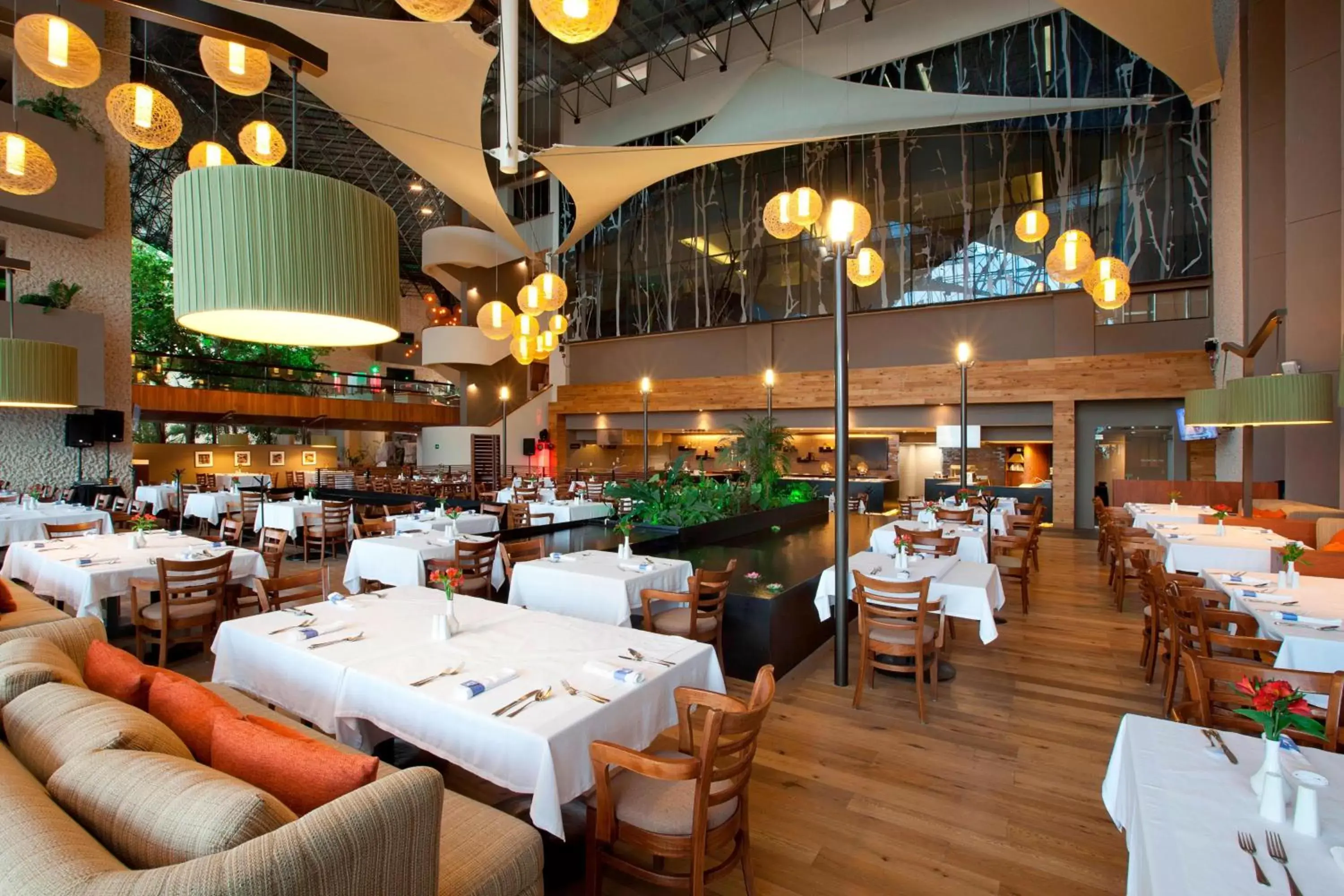 Restaurant/Places to Eat in Marriott Tuxtla Gutierrez Hotel
