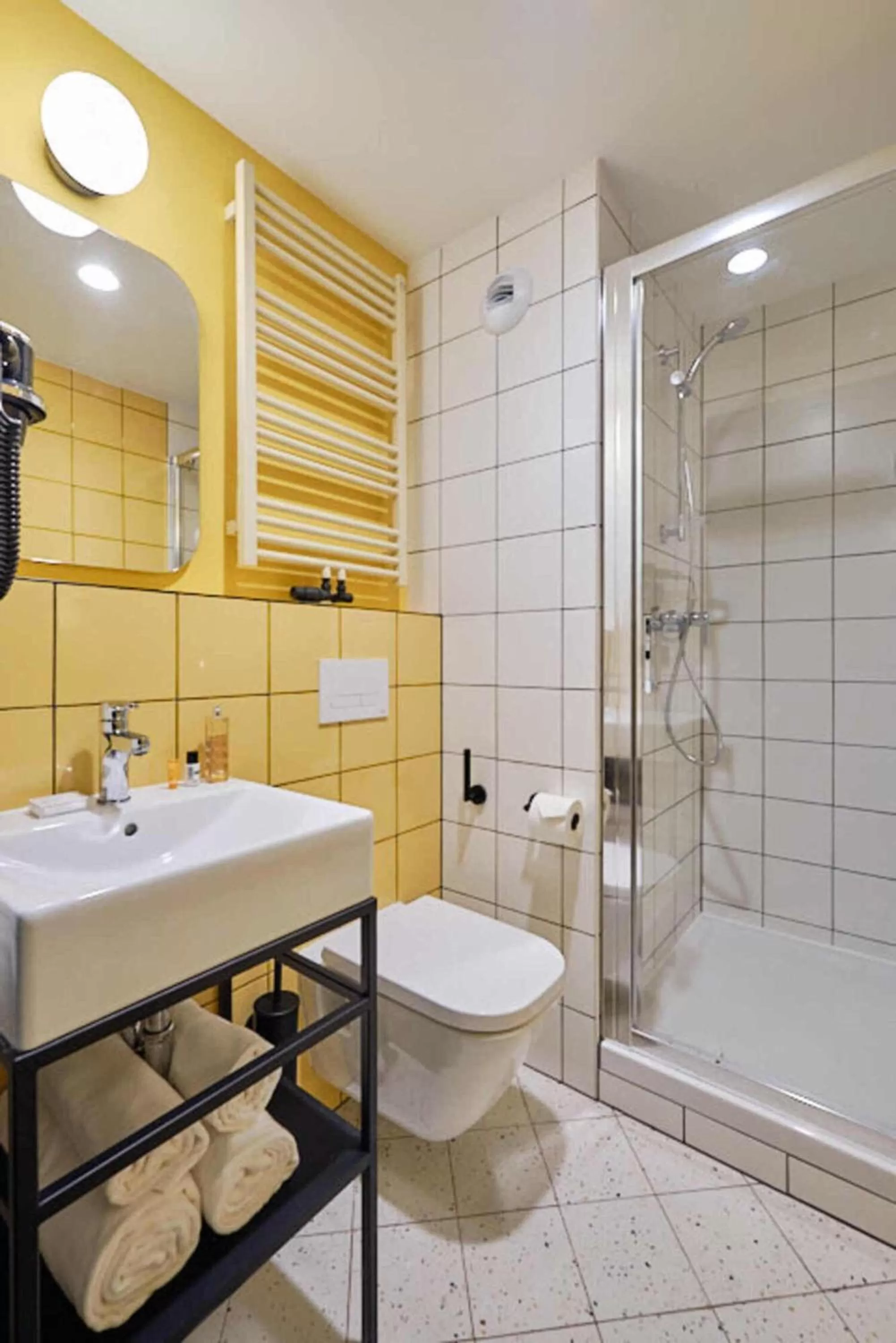 Shower in Arche Hotel Wrocław Airport