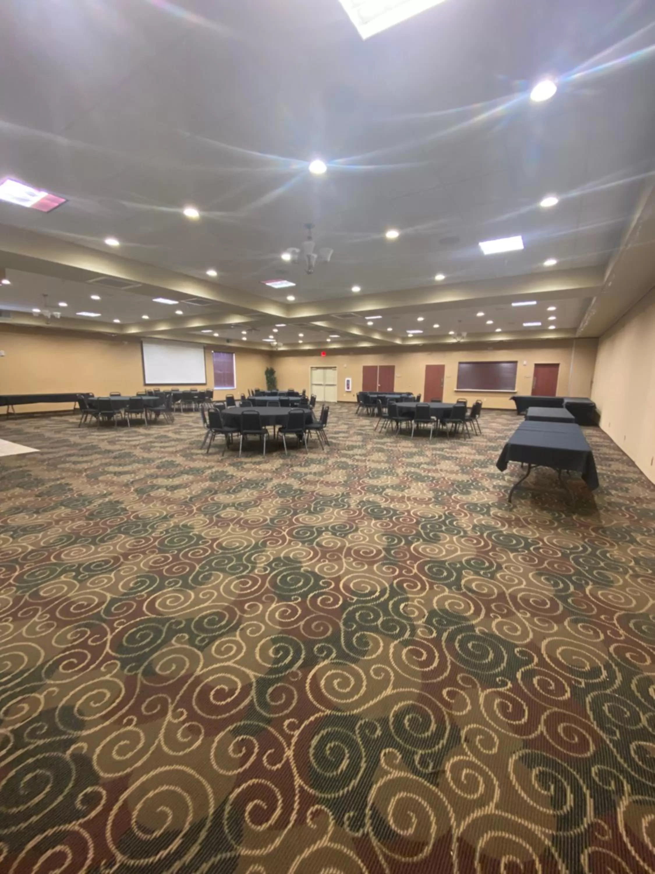 Meeting/conference room in Cobblestone Hotel & Suites - Broken Bow