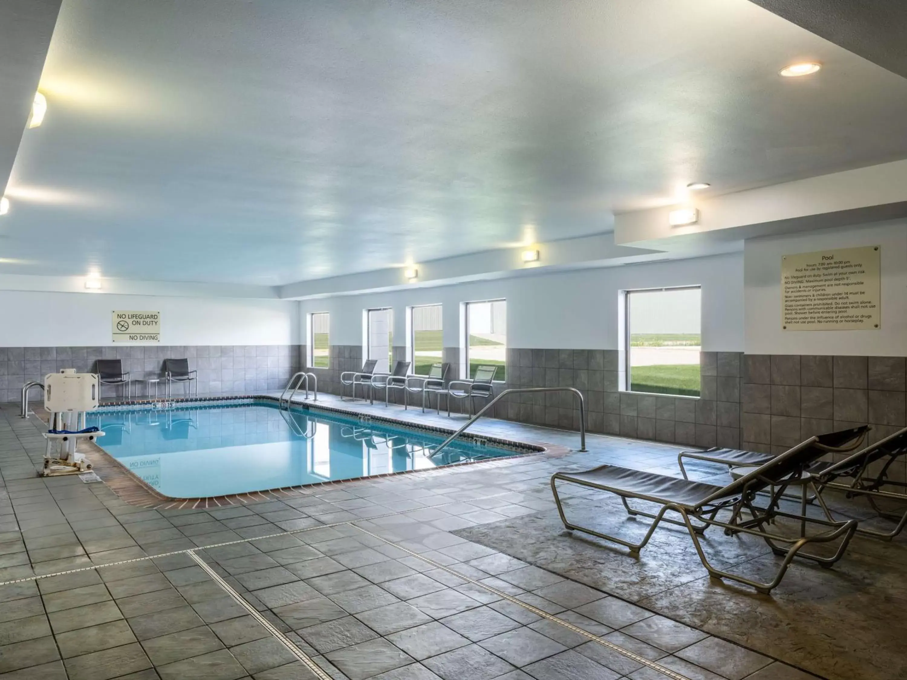 Pool view, Swimming Pool in Hampton Inn & Suites Cedar Rapids