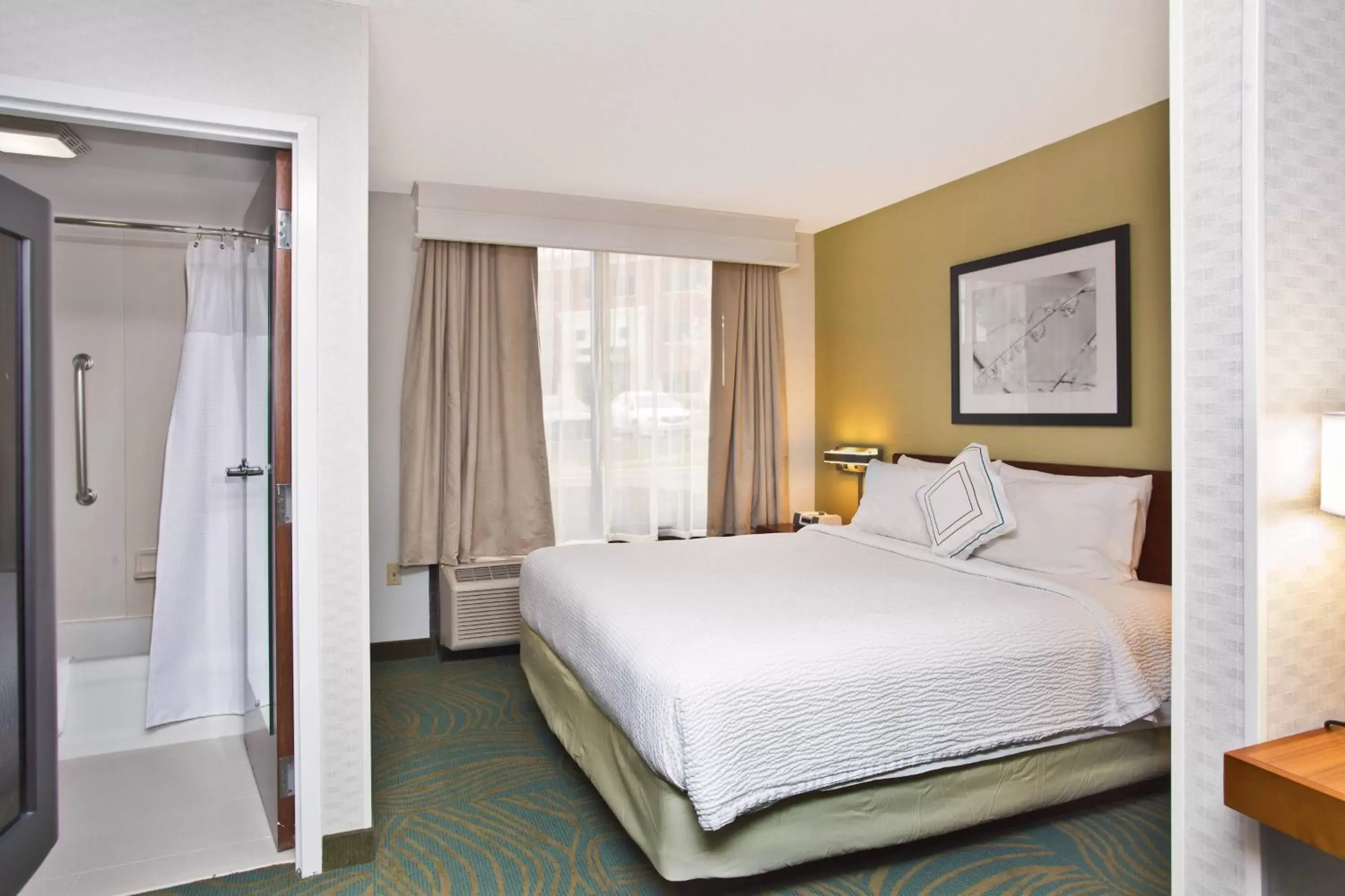 Photo of the whole room, Bed in Springhill Suites by Marriott Chicago Elmhurst Oakbrook Area