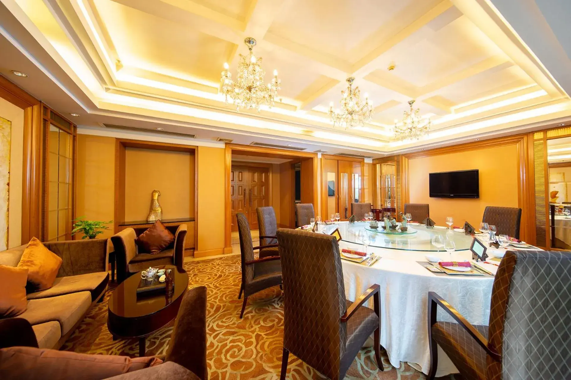 Banquet/Function facilities, Restaurant/Places to Eat in Grand International Hotel