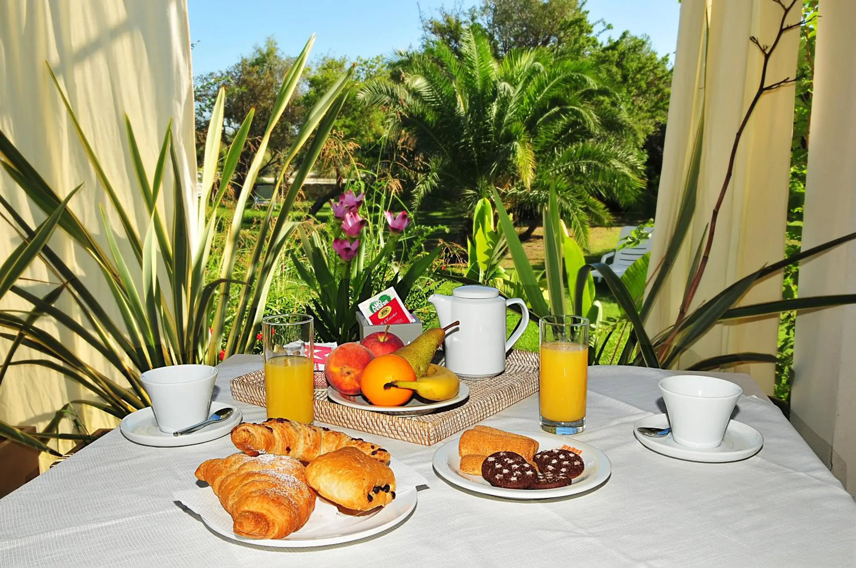 Breakfast in Hotel Onda Marina