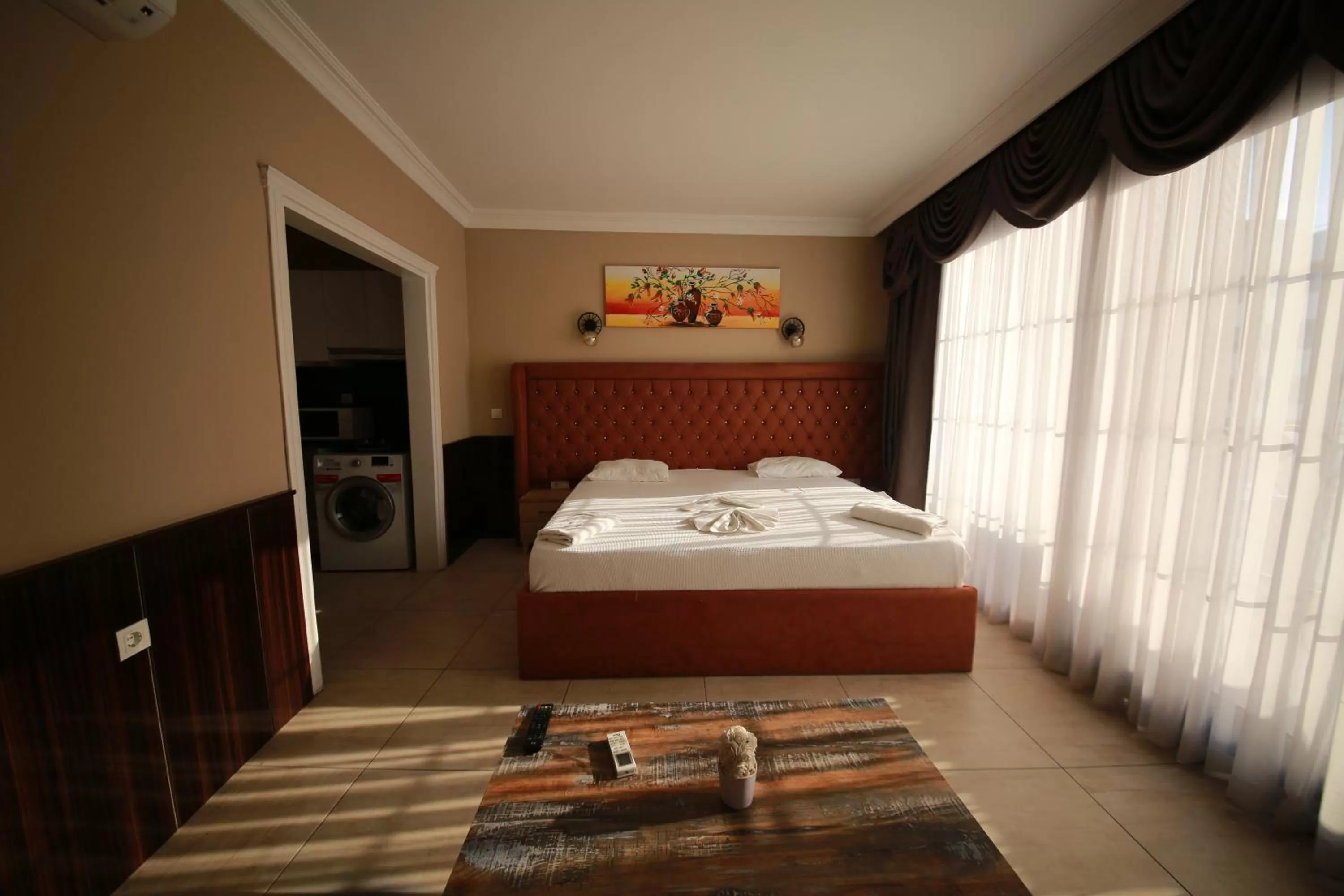 Bed in Royal Palace Hotel