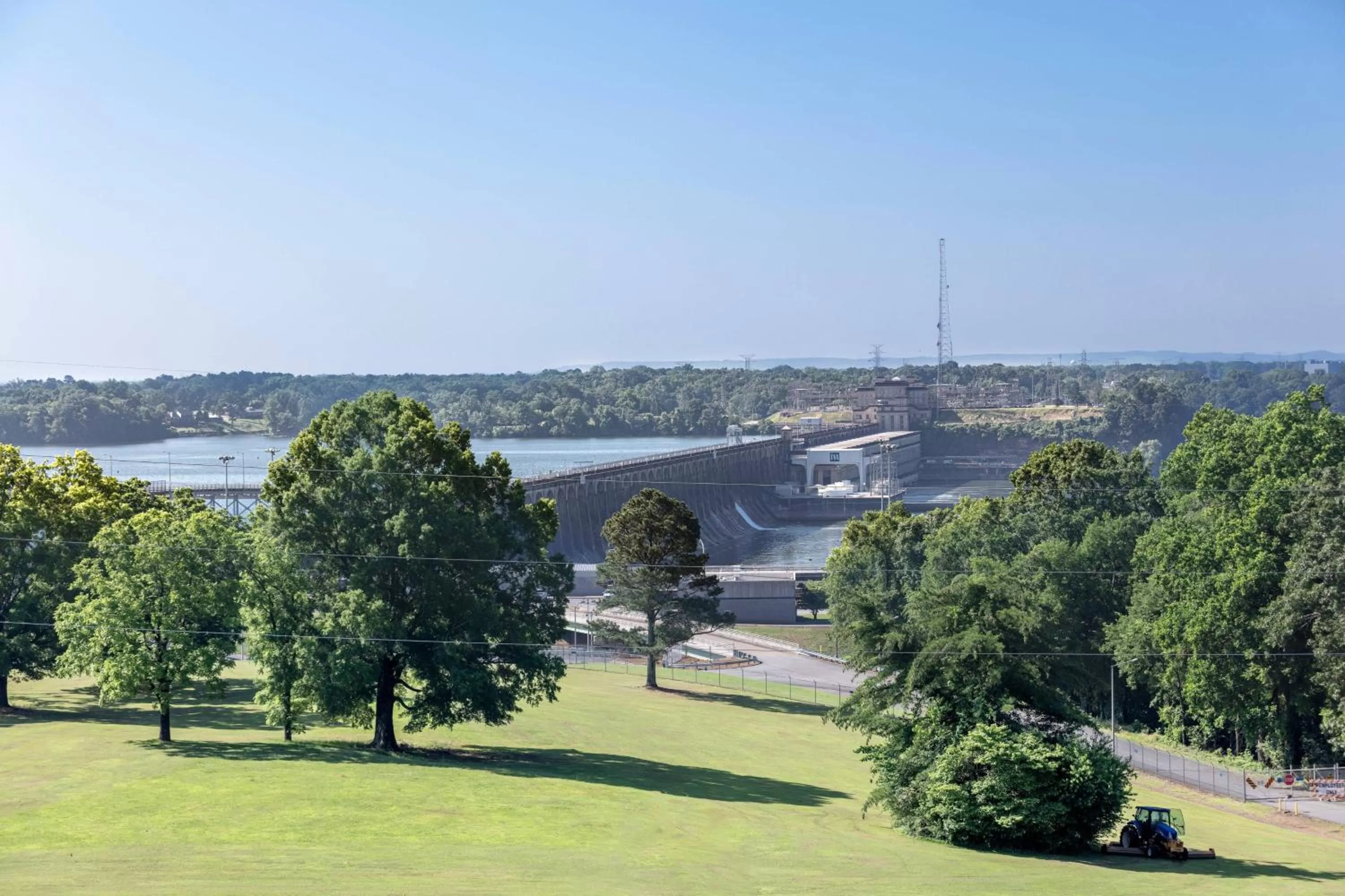Guest room, 2 Queen, River view in Marriott Shoals Hotel & Spa