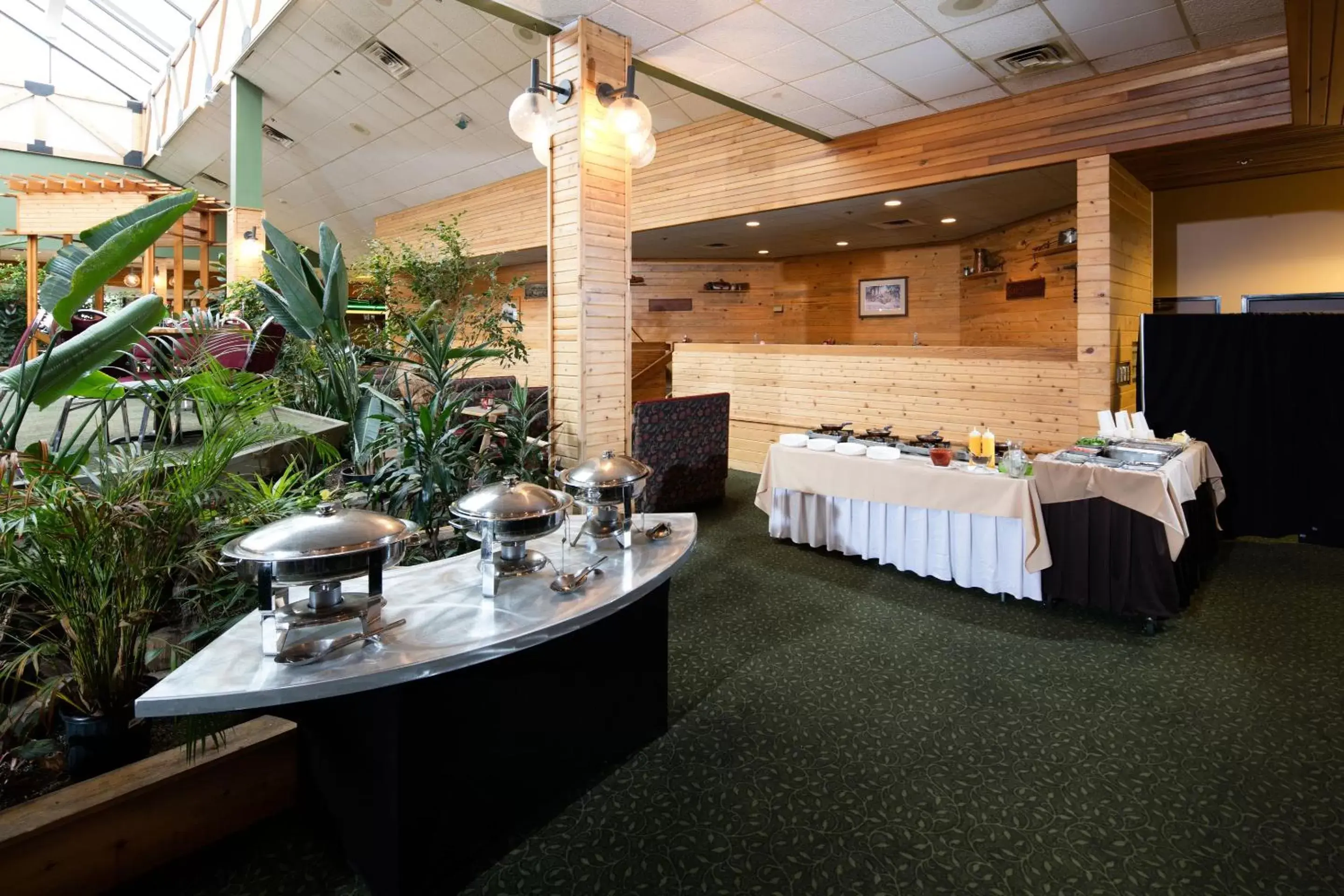 Restaurant/Places to Eat in Red Lion Hotel Kalispell