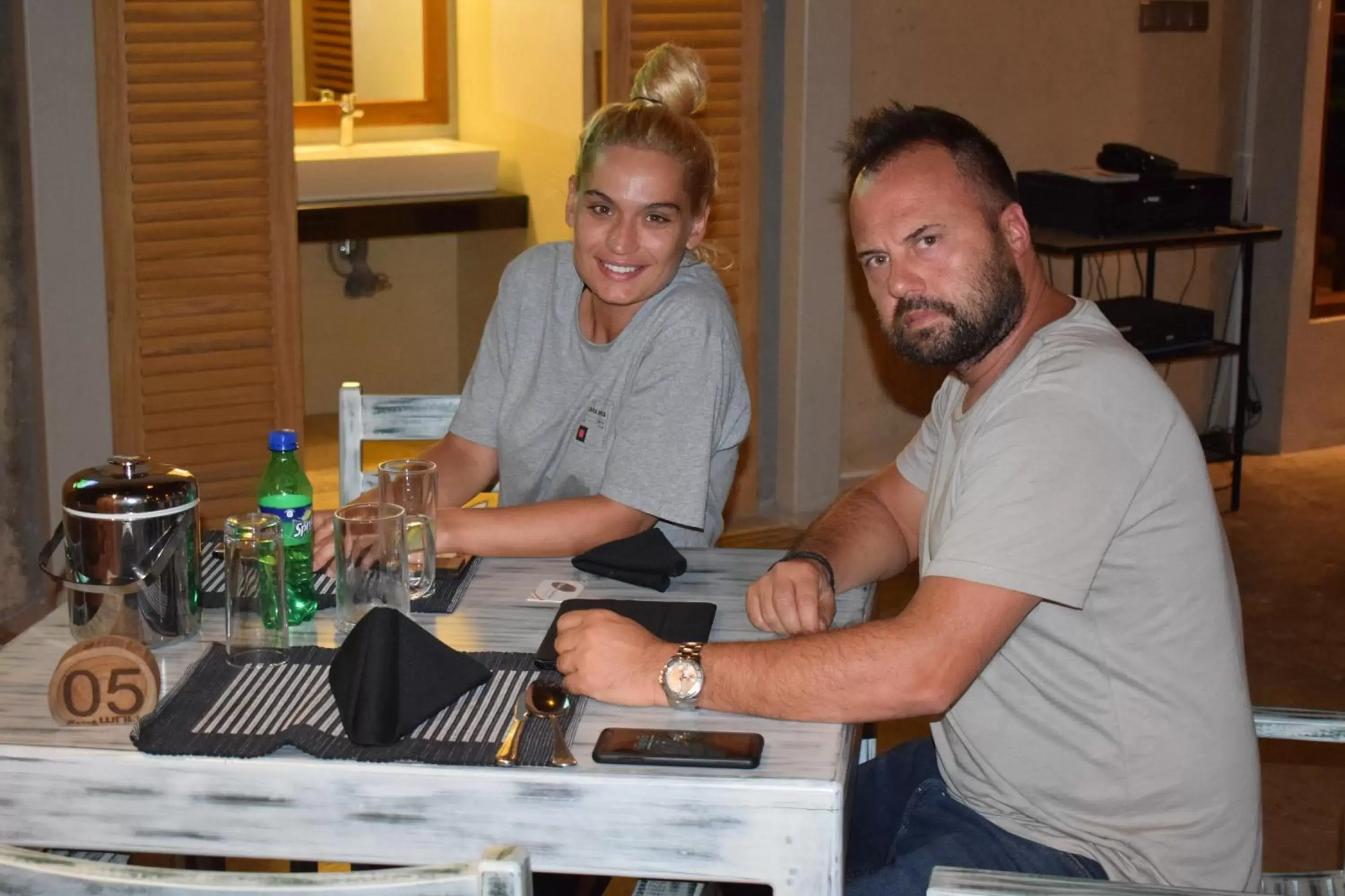 Restaurant/places to eat in Olinia Airport Hotel Restaurant/places to eat in Olinia Airport Hotel