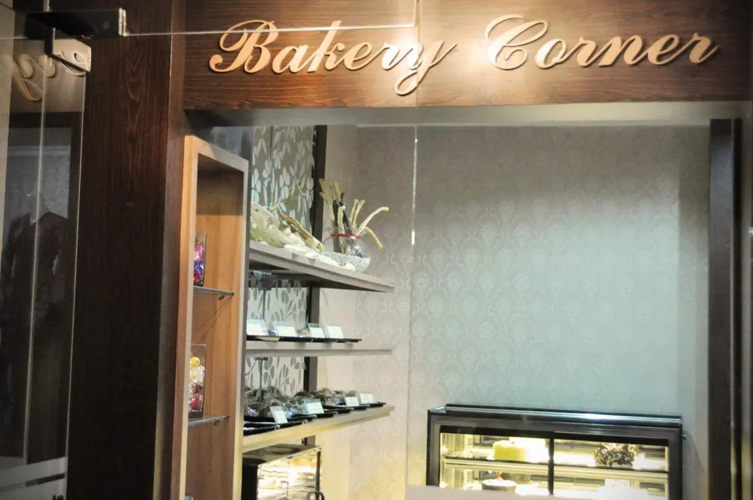 Restaurant/places to eat in Pandanaran Hotel Restaurant/places to eat in Pandanaran Hotel