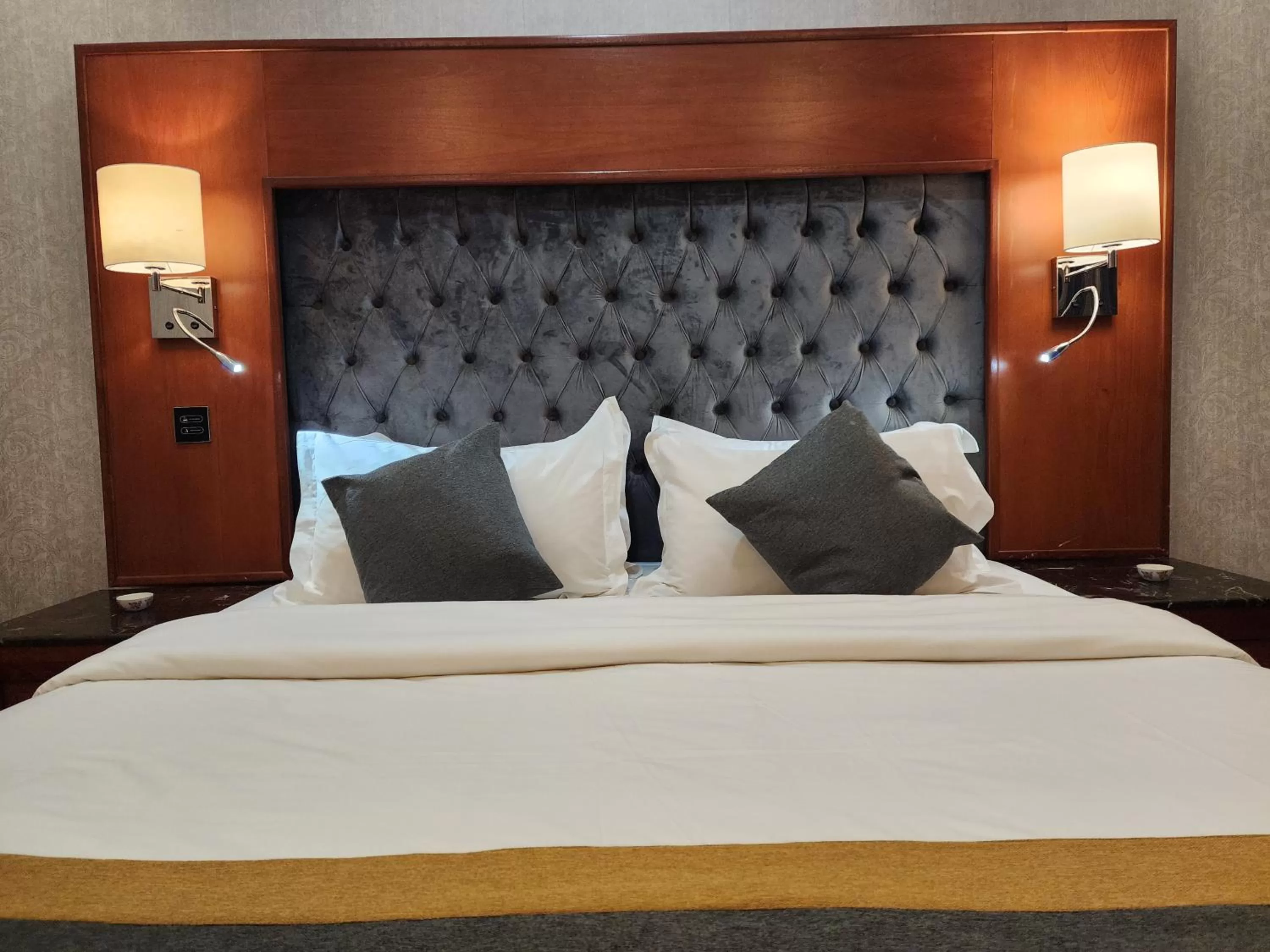 Bed in شاطيء الحياة للأجنحة الفندقية shaty alhayat