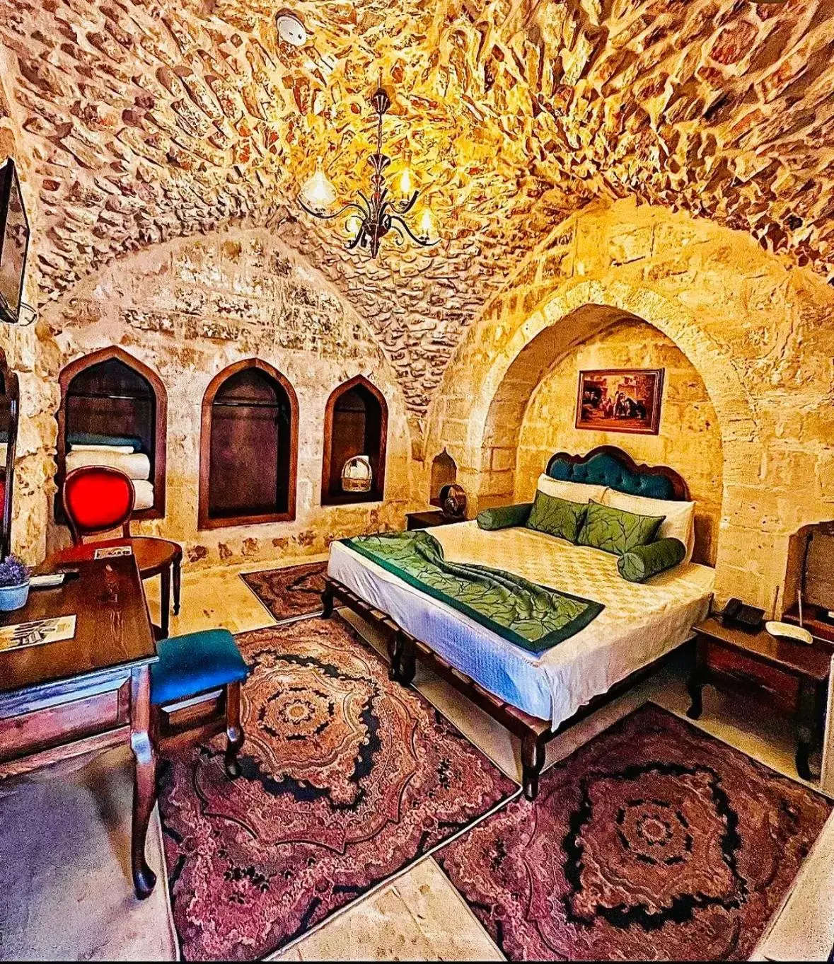 Bed, Seating Area in Fairouz Konak Otel