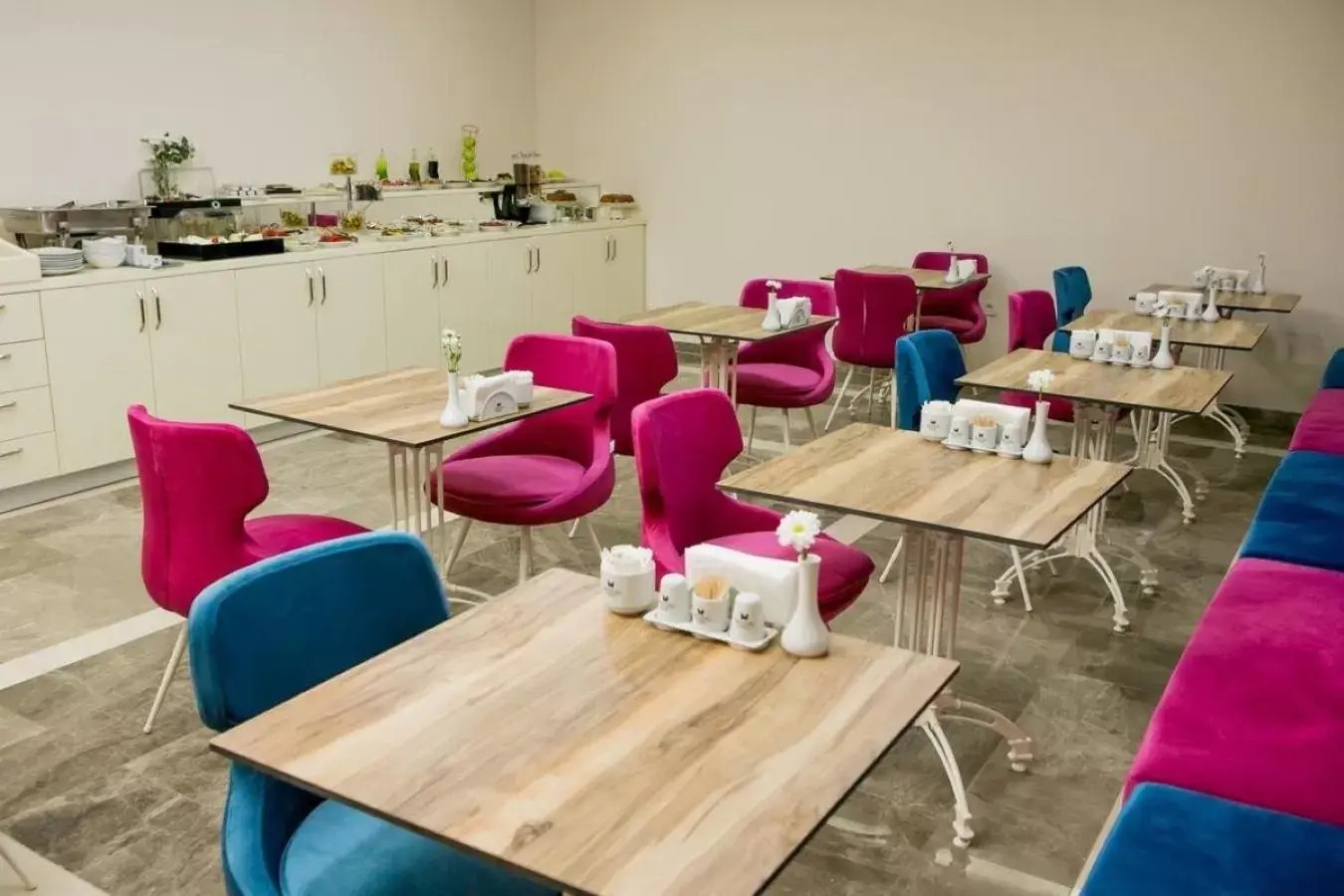 Restaurant/Places to Eat in Beyzas Hotels & Suites Restaurant/Places to Eat in Beyzas Hotels & Suites