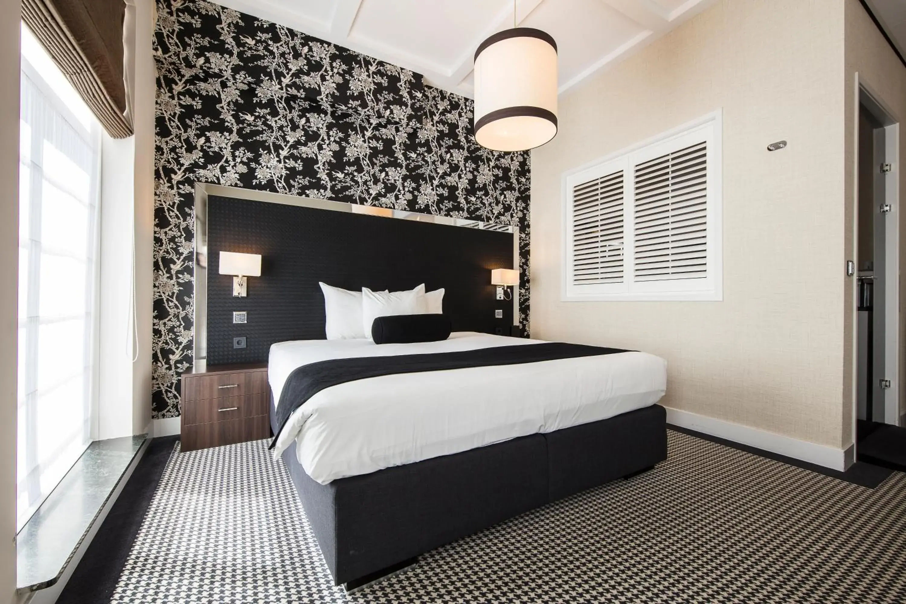 Bed in Boutique Hotel Notting Hill