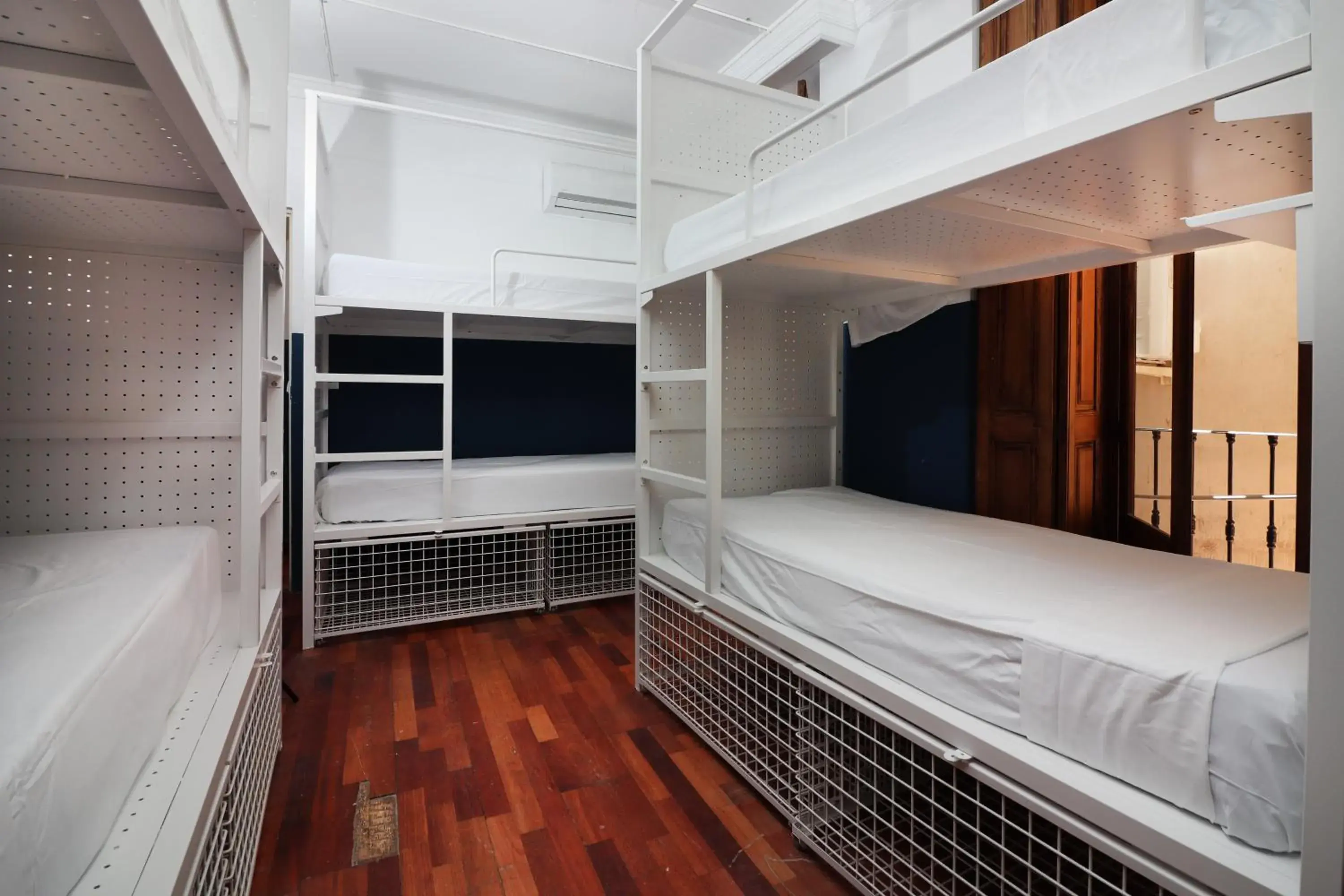 Bed in Feel Hostels City Center Bed in Feel Hostels City Center