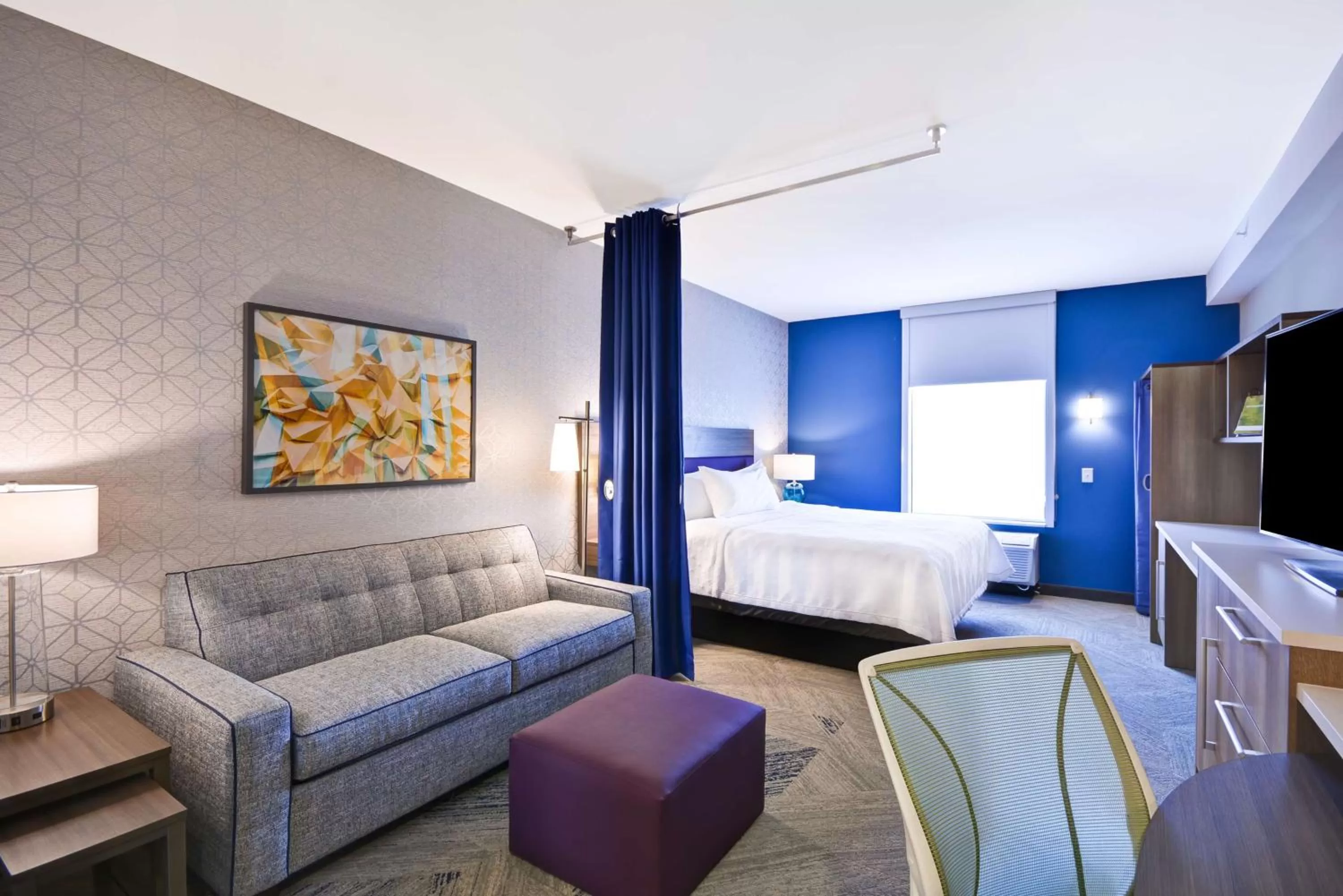 Bedroom, Bed in Home2 Suites Plano Legacy West