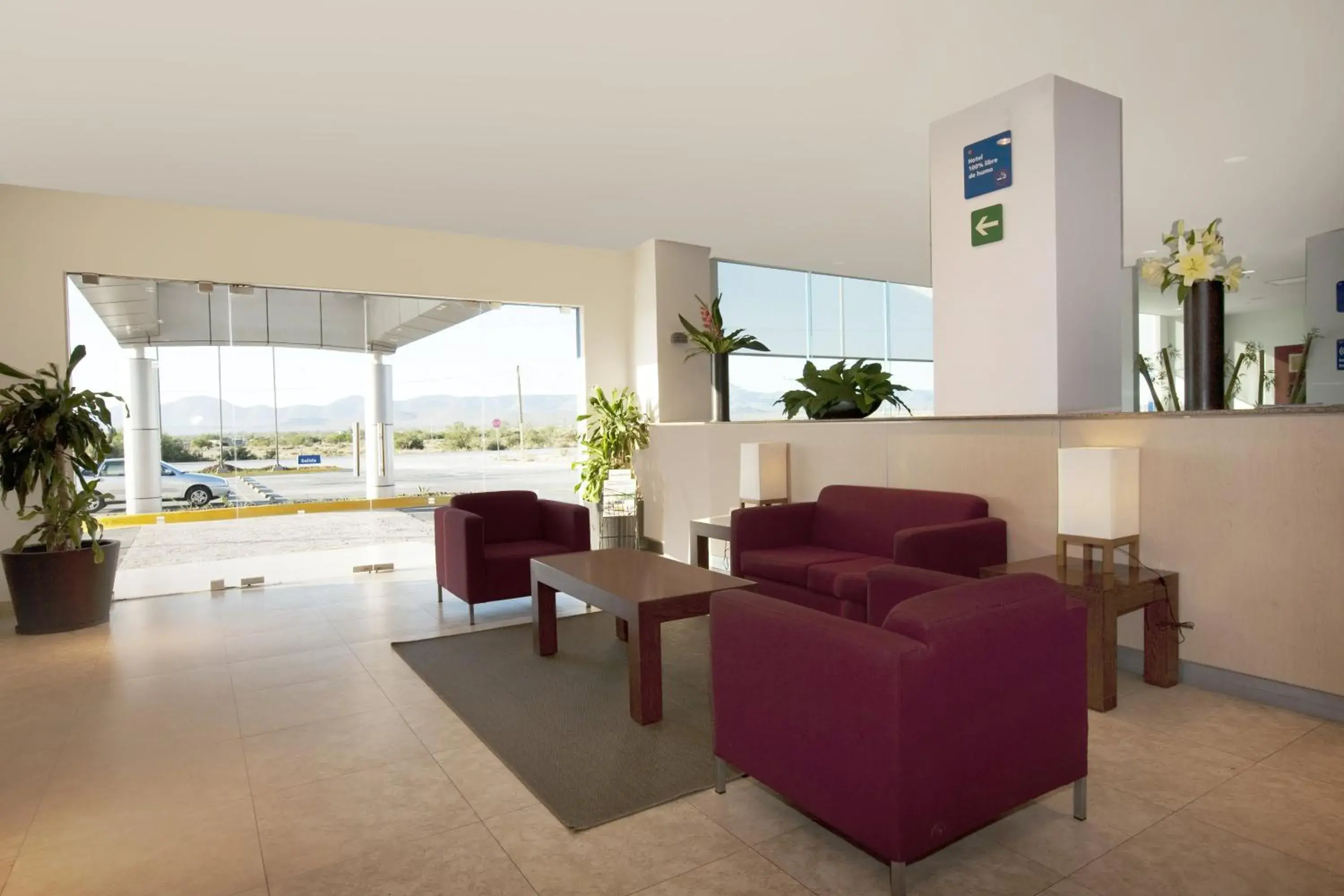 Lobby or reception, Seating Area in One Saltillo Derramadero