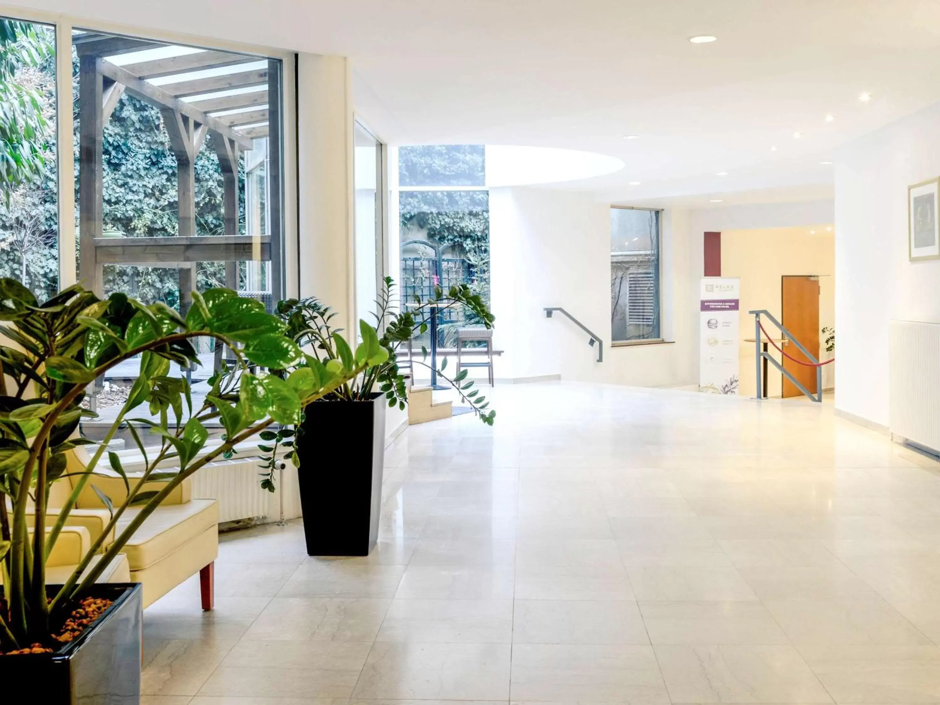 Property building, Lobby/Reception in Hotel Mercure Wien Westbahnhof