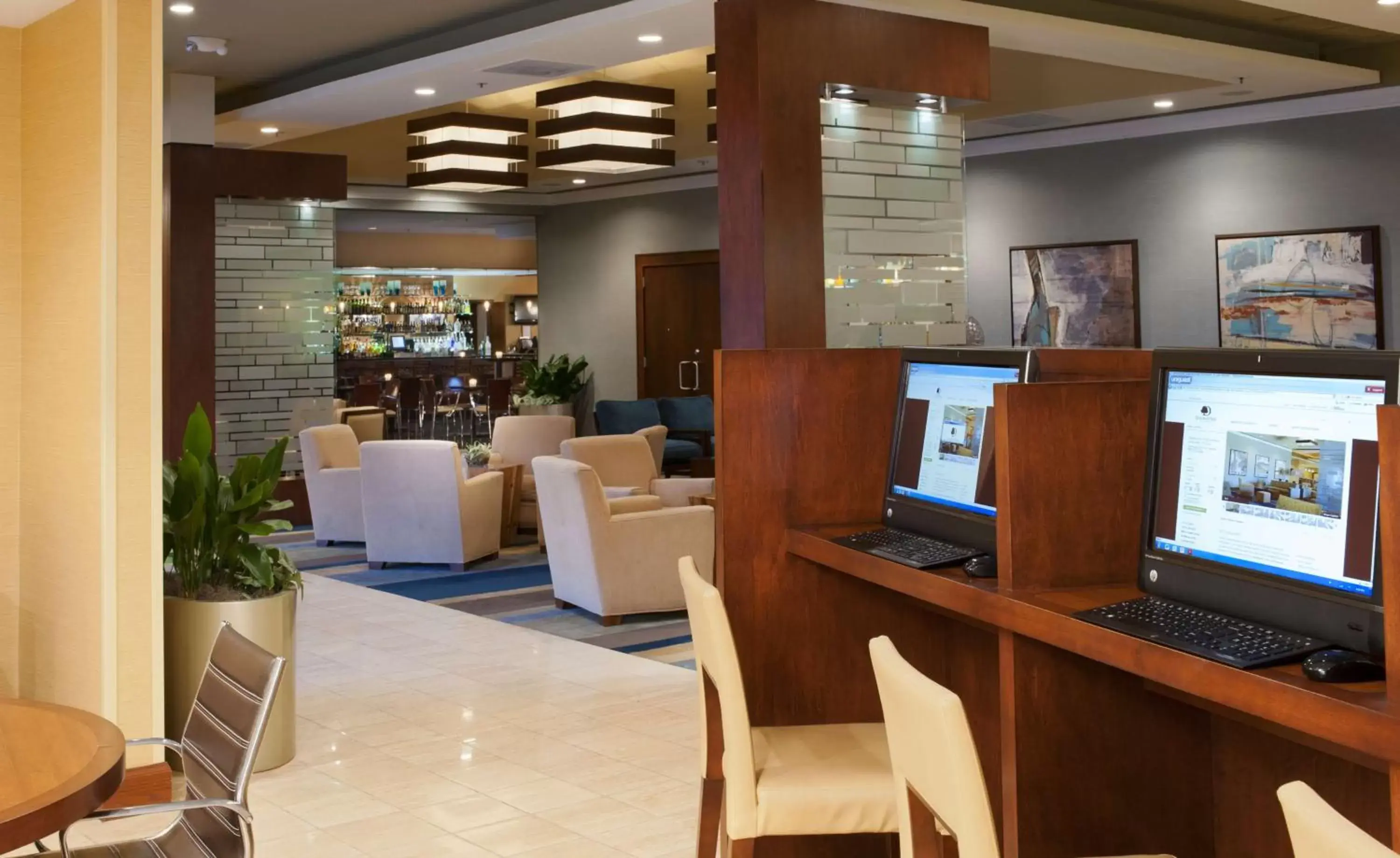 Business facilities in DoubleTree by Hilton Collinsville/St.Louis