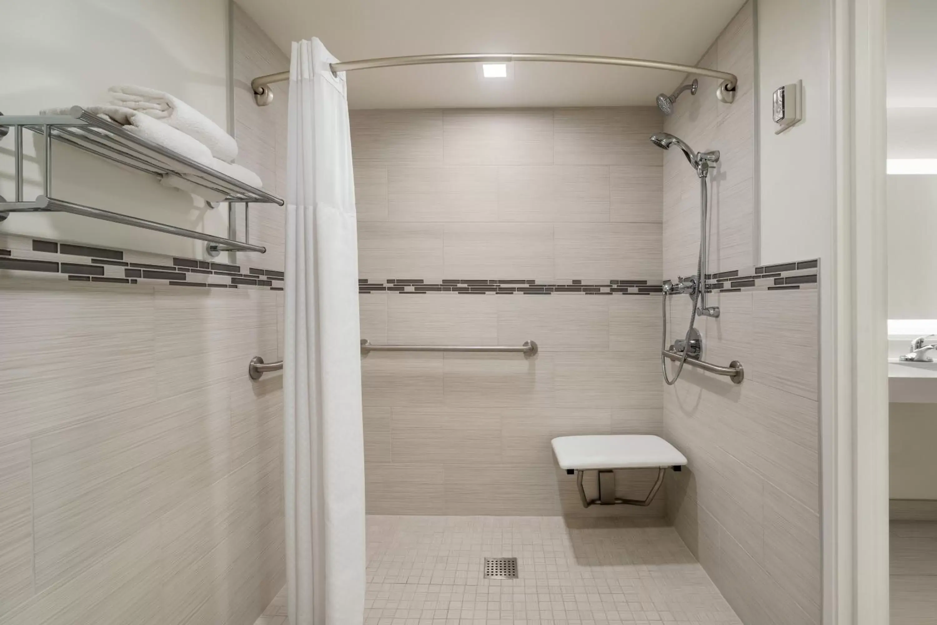 Bathroom in Days Hotel by Wyndham Flagstaff