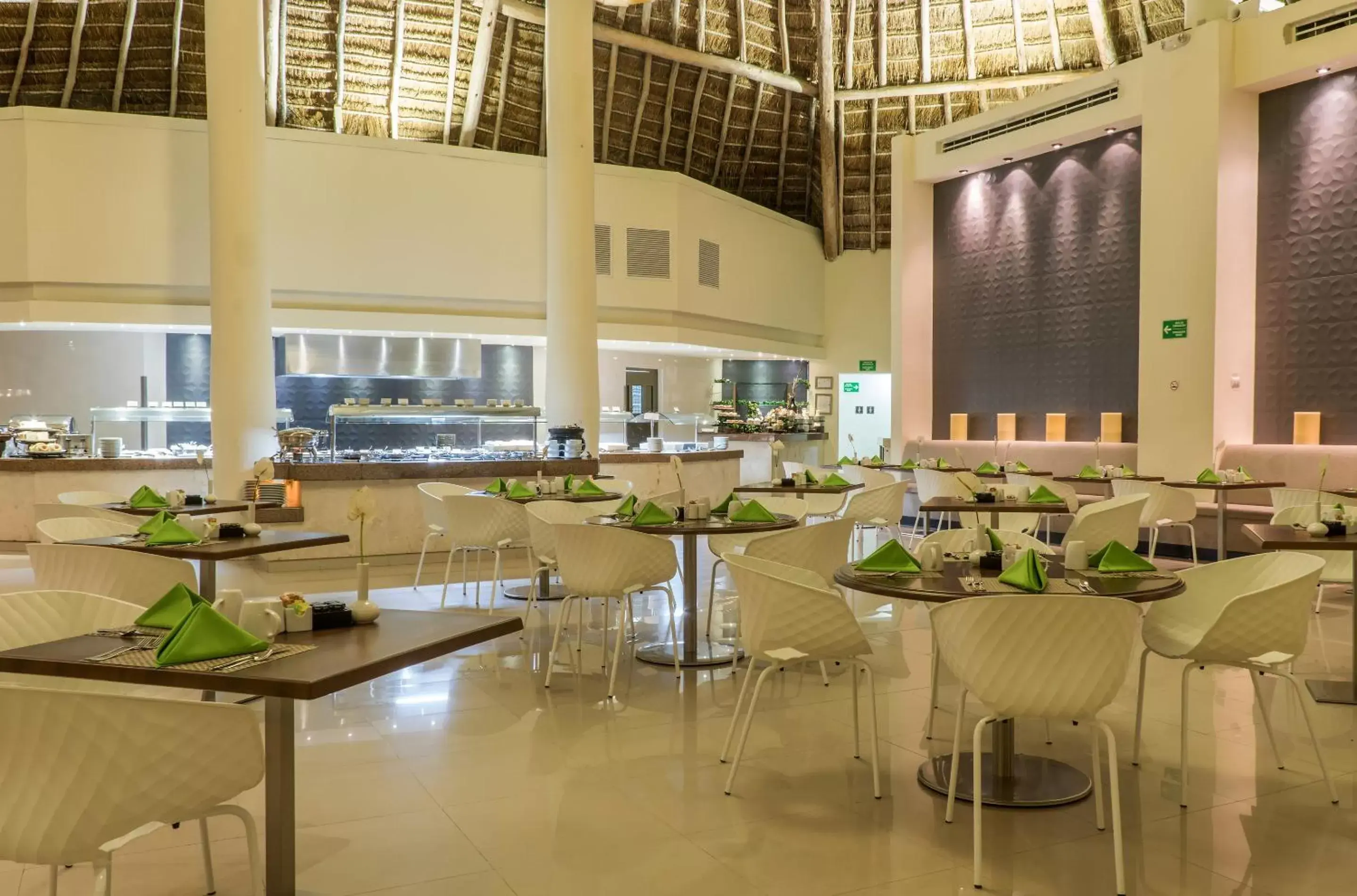 Restaurant/Places to Eat in Desire Riviera Maya Resort