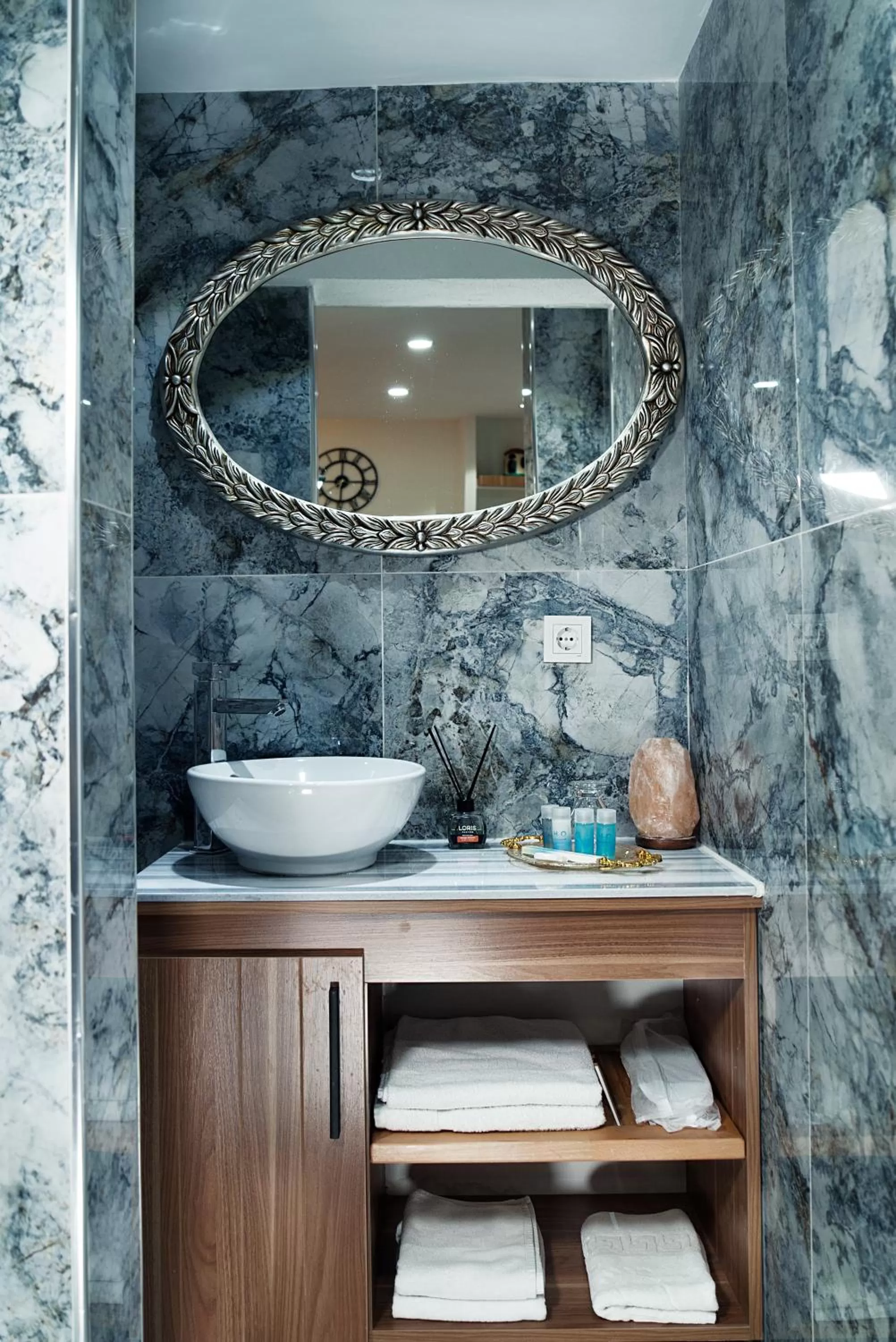 Toilet in Taksim Yazıcı Residence