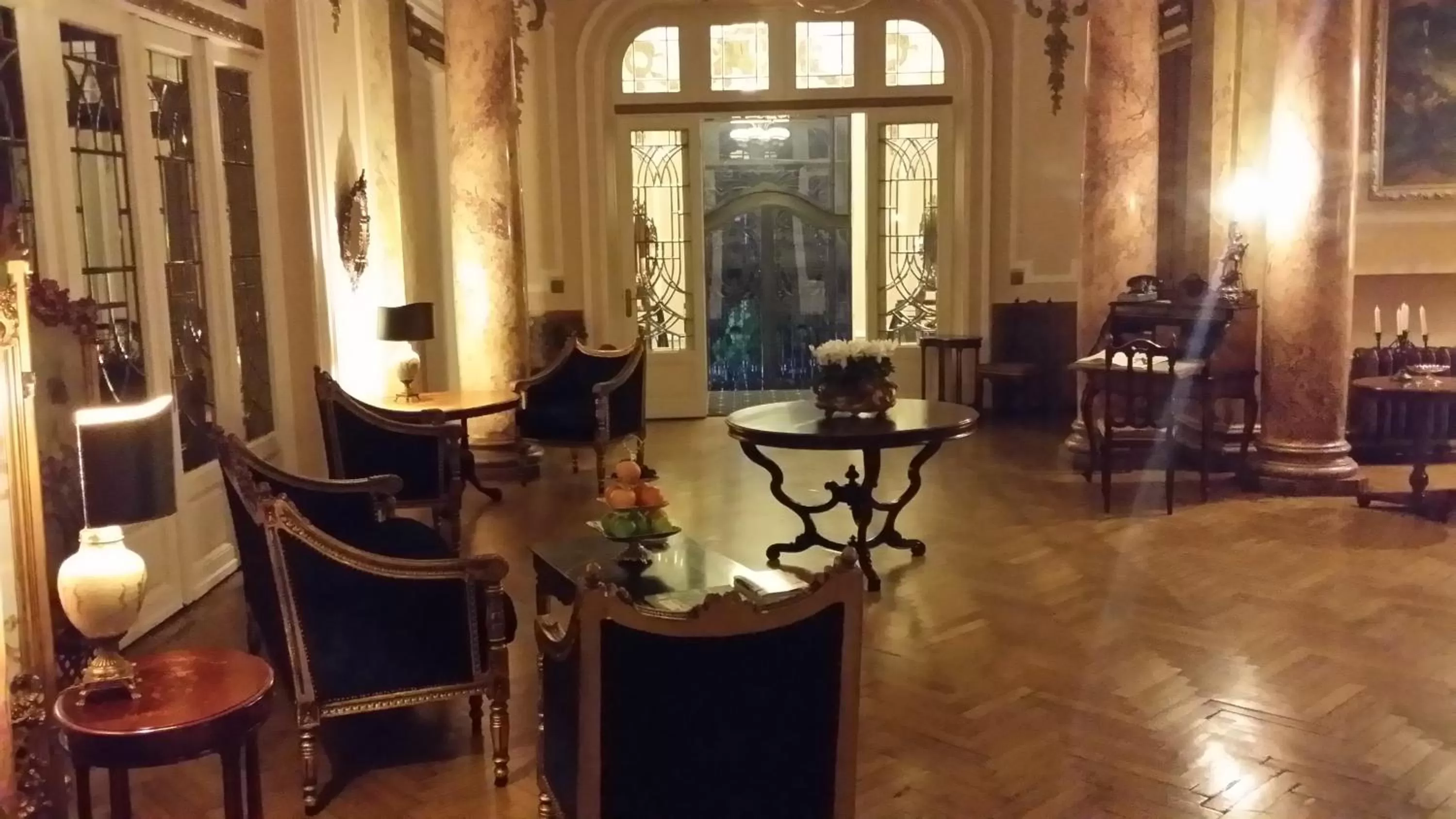 Decorative detail in Grand Boutique Hotel