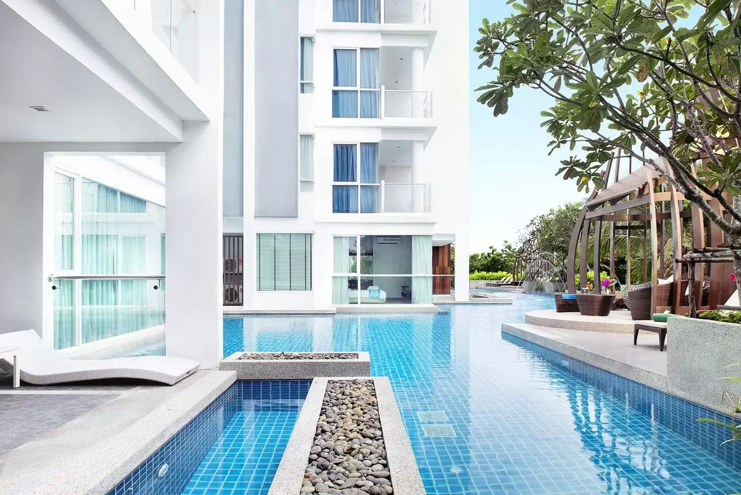 Swimming pool in Mida De Sea Hua Hin - SHA PLUS Swimming pool in Mida De Sea Hua Hin - SHA PLUS