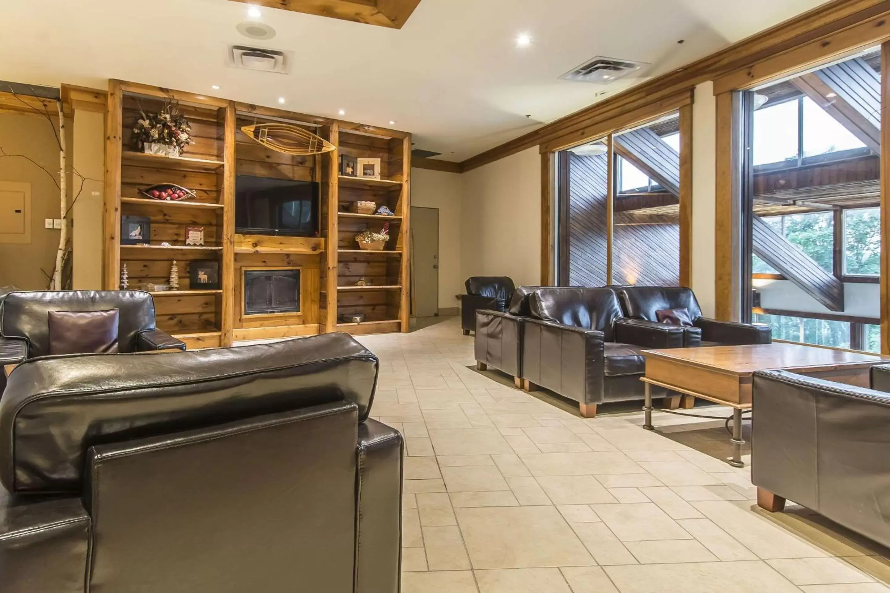 Lounge or bar, Seating Area in Hidden Valley Resort, Ascend Hotel Collection