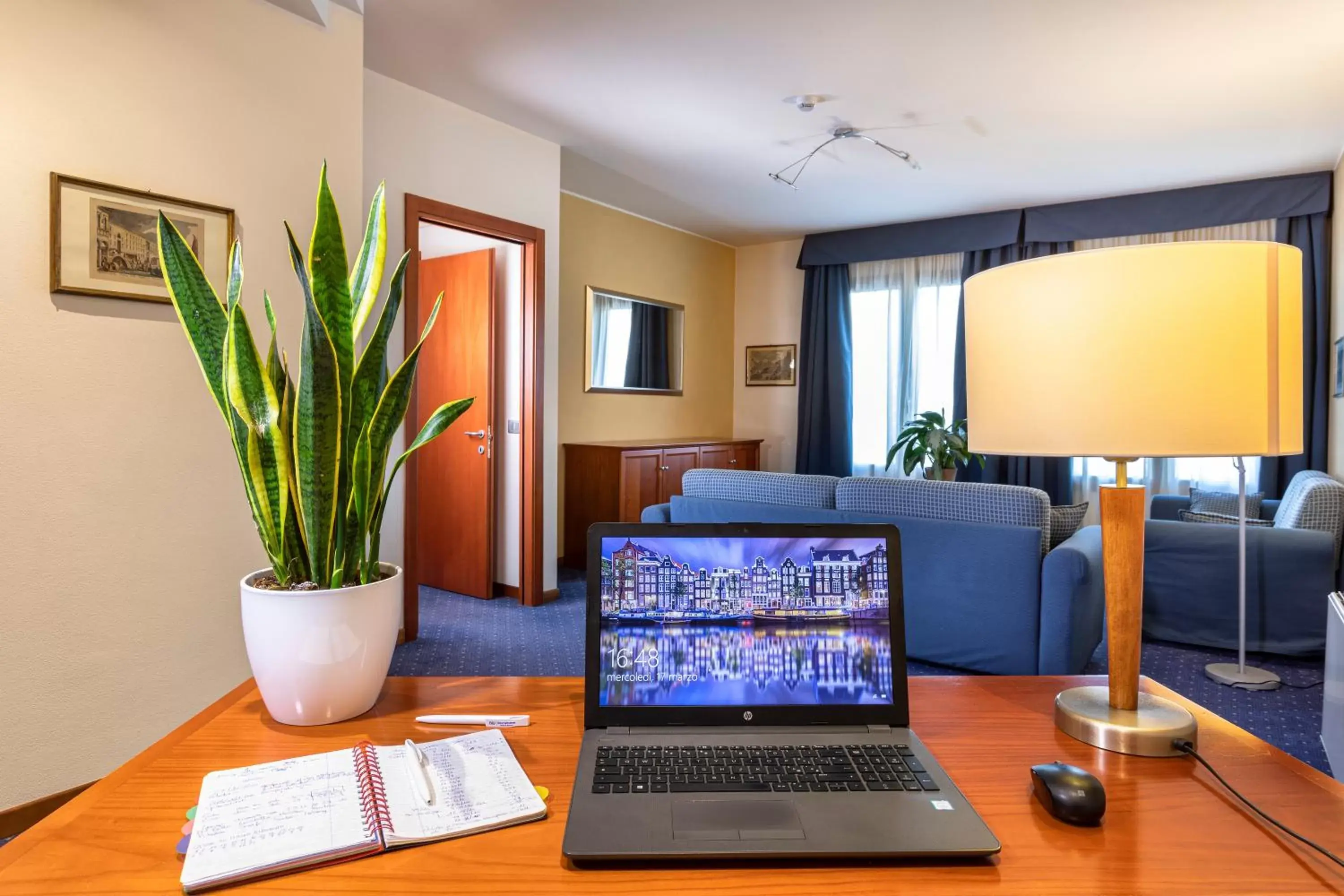 Living room, TV/Entertainment Center in BEST WESTERN Titian Inn Hotel Treviso