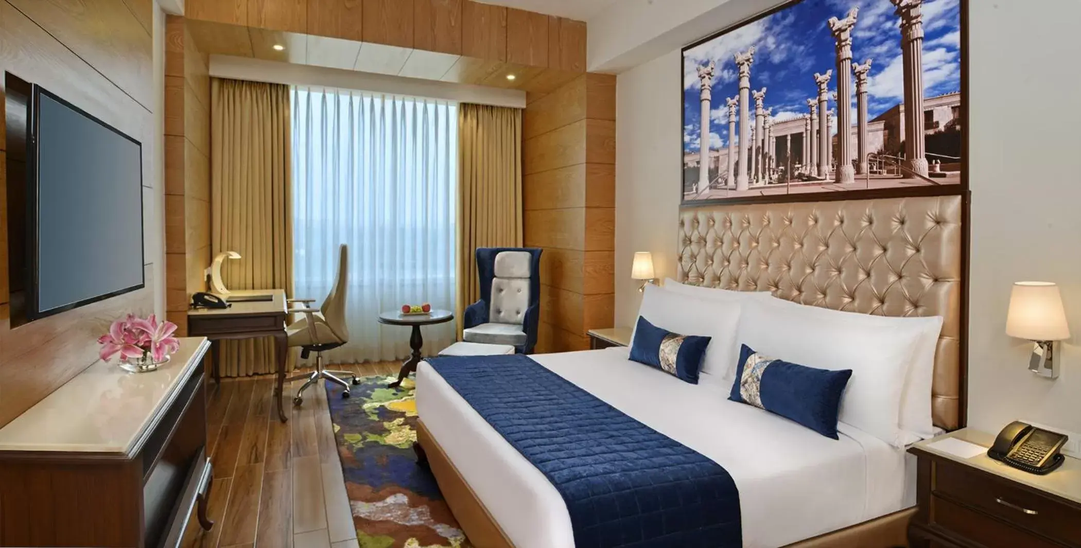 Photo of the whole room, Bed in Radisson Chandigarh Zirakpur