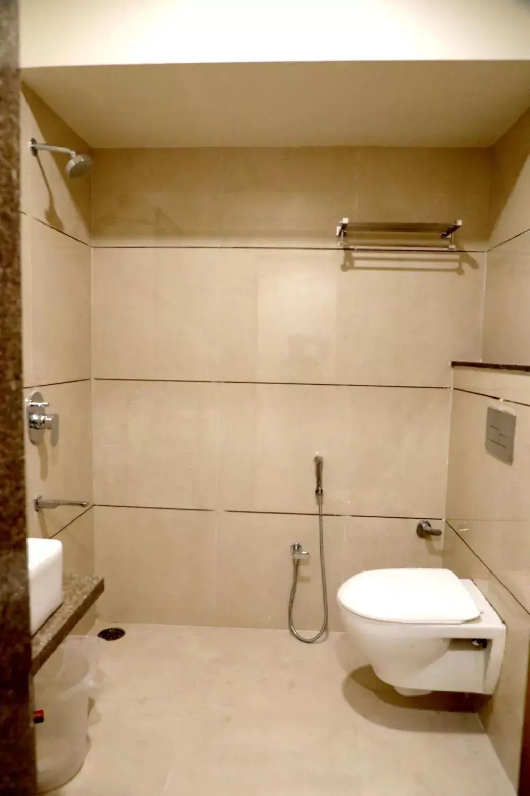 Shower, Bathroom in Hotel Adarsh Palace