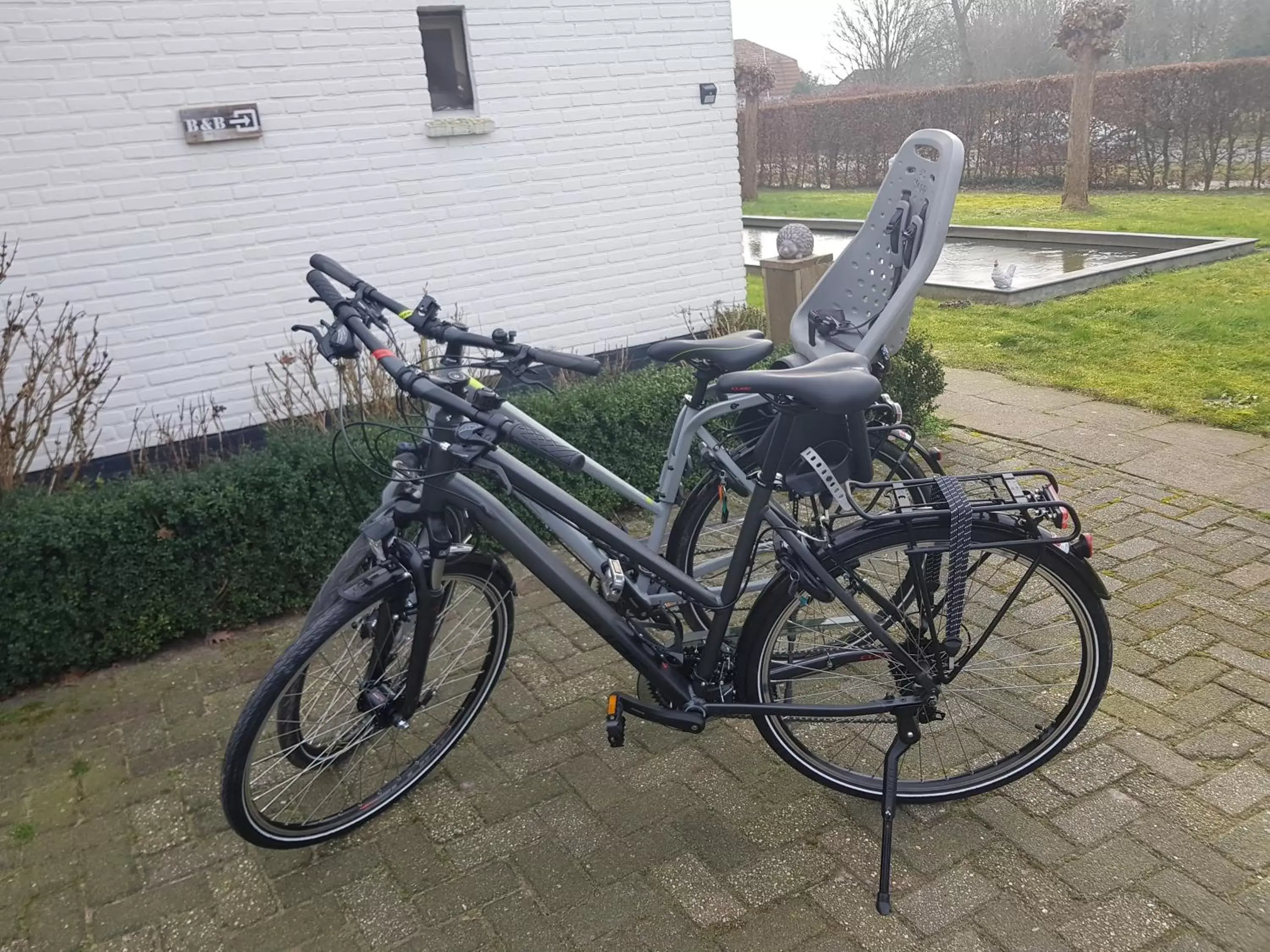 Other, Biking in Bed & Breakfast "Aan de Bagijnstraat".