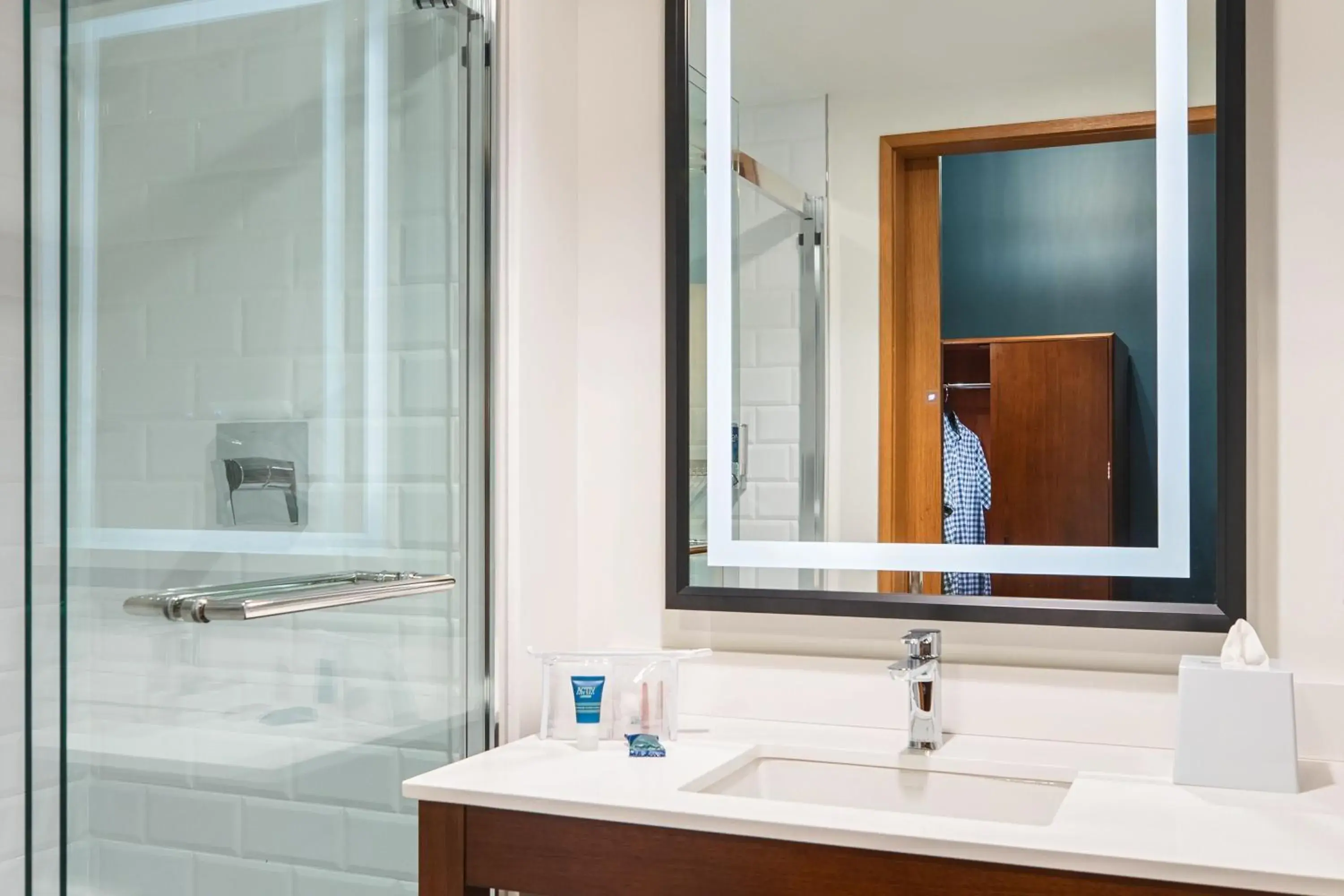 Bathroom in Four Points by Sheraton Penticton at the Convention Centre