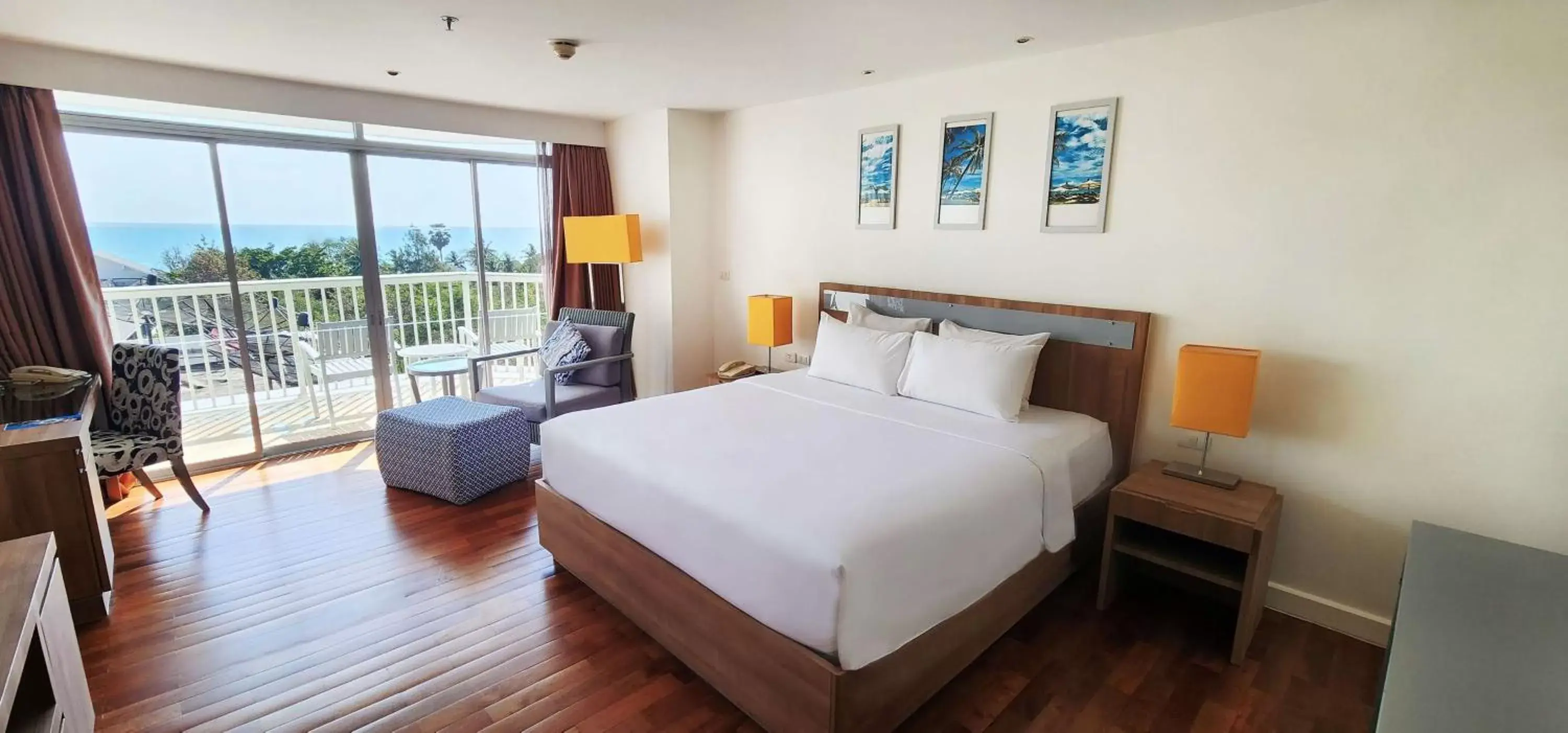 Photo of the whole room, Bed in Radisson Resort & Spa Hua Hin