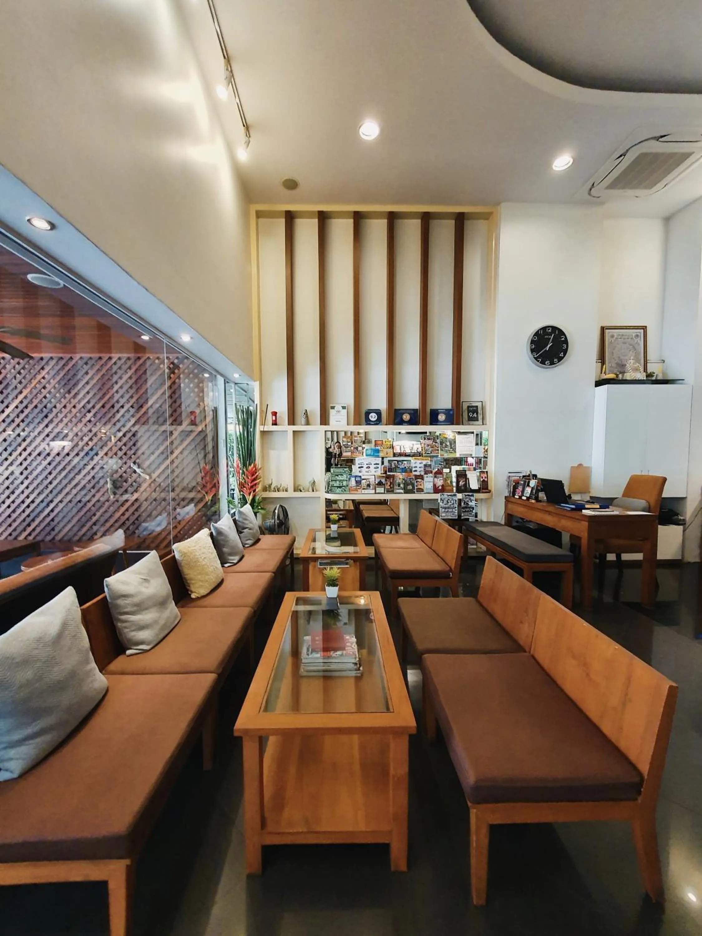 Restaurant/places to eat in The Sila Boutique Bed & Breakfast