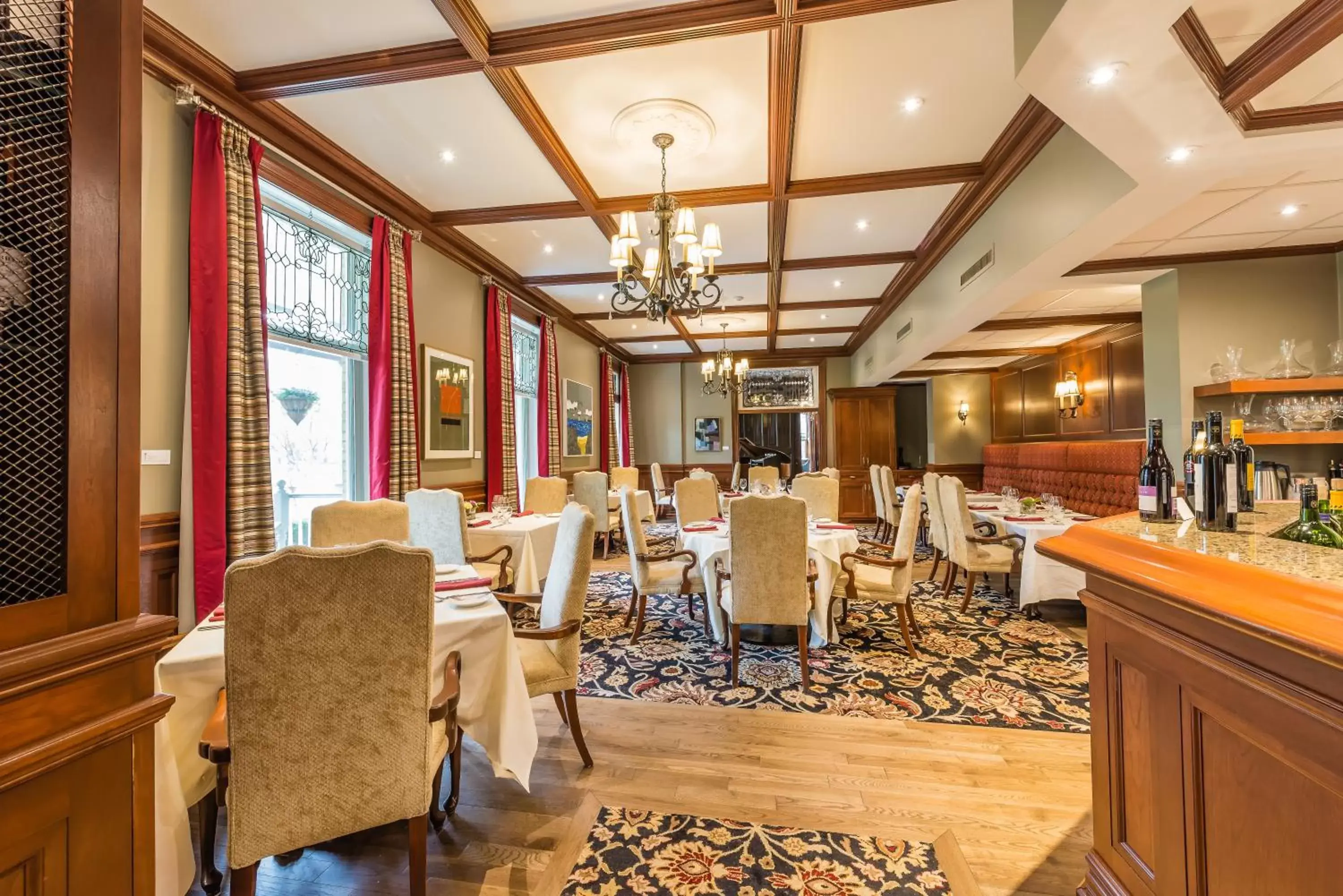 Restaurant/Places to Eat in The Idlewyld Inn and Spa