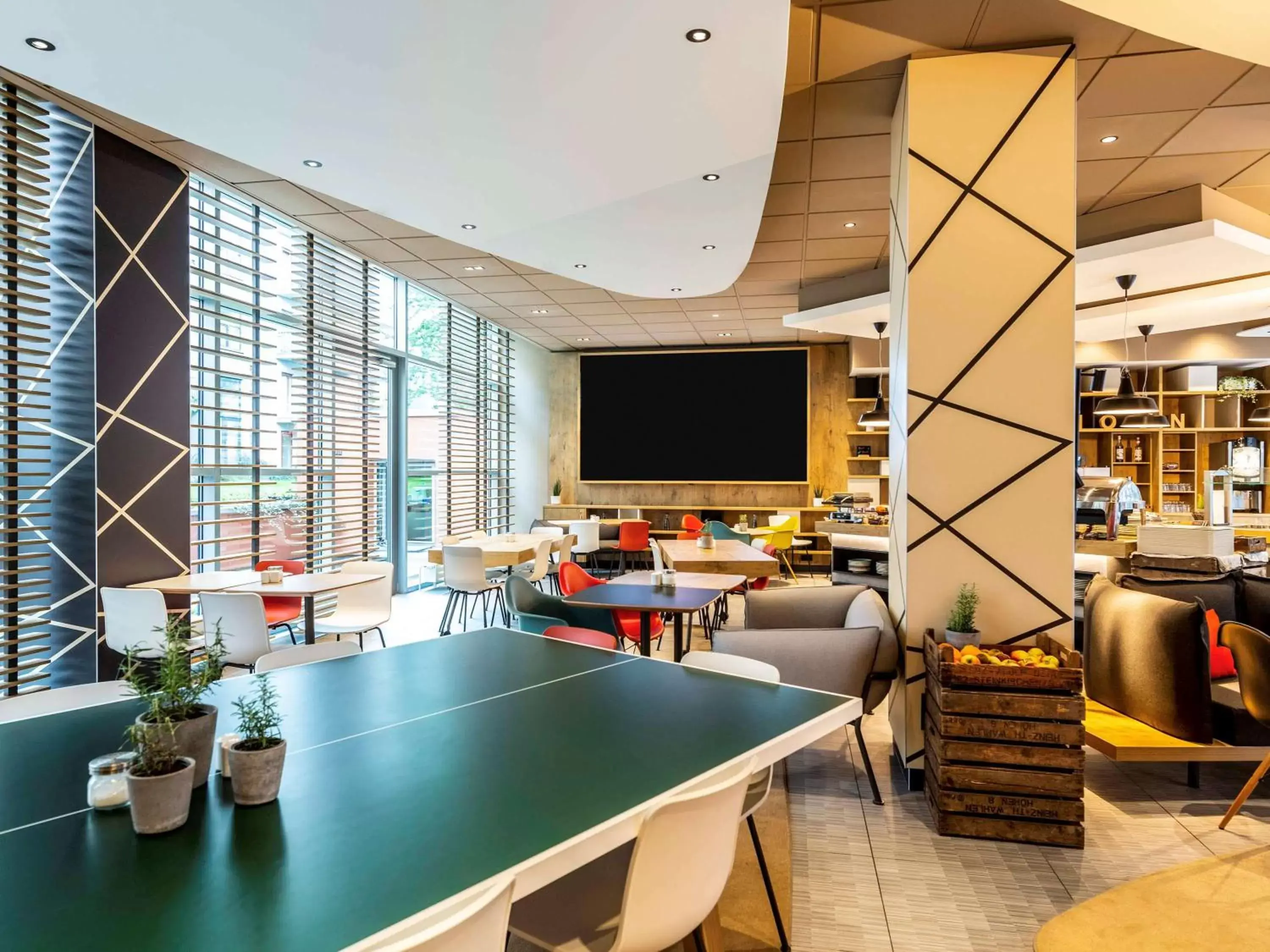 Restaurant/places to eat in ibis Hotel Hamburg St. Pauli Messe Restaurant/places to eat in ibis Hotel Hamburg St. Pauli Messe