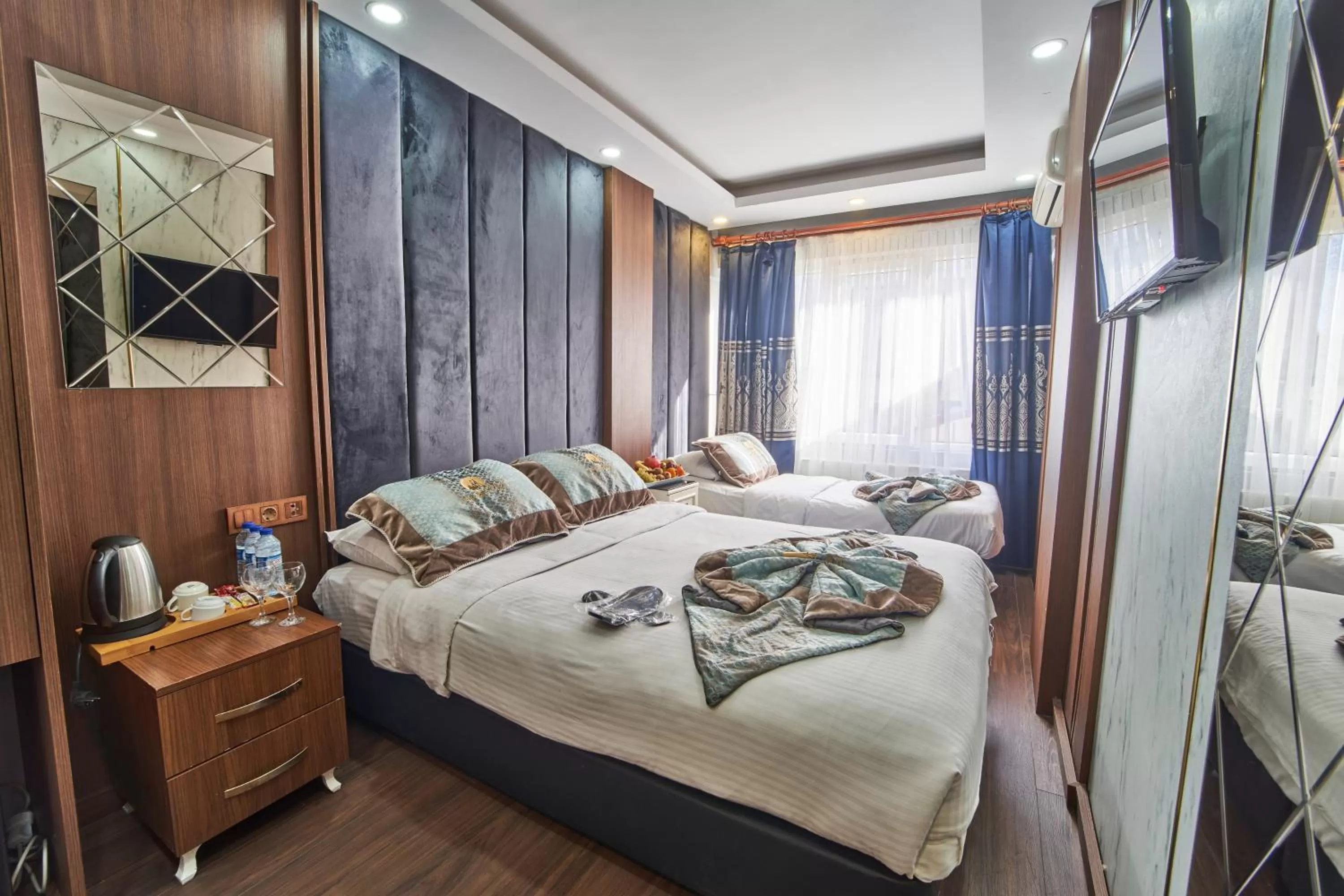 Bed in Istanbul Sirkeci Hotel