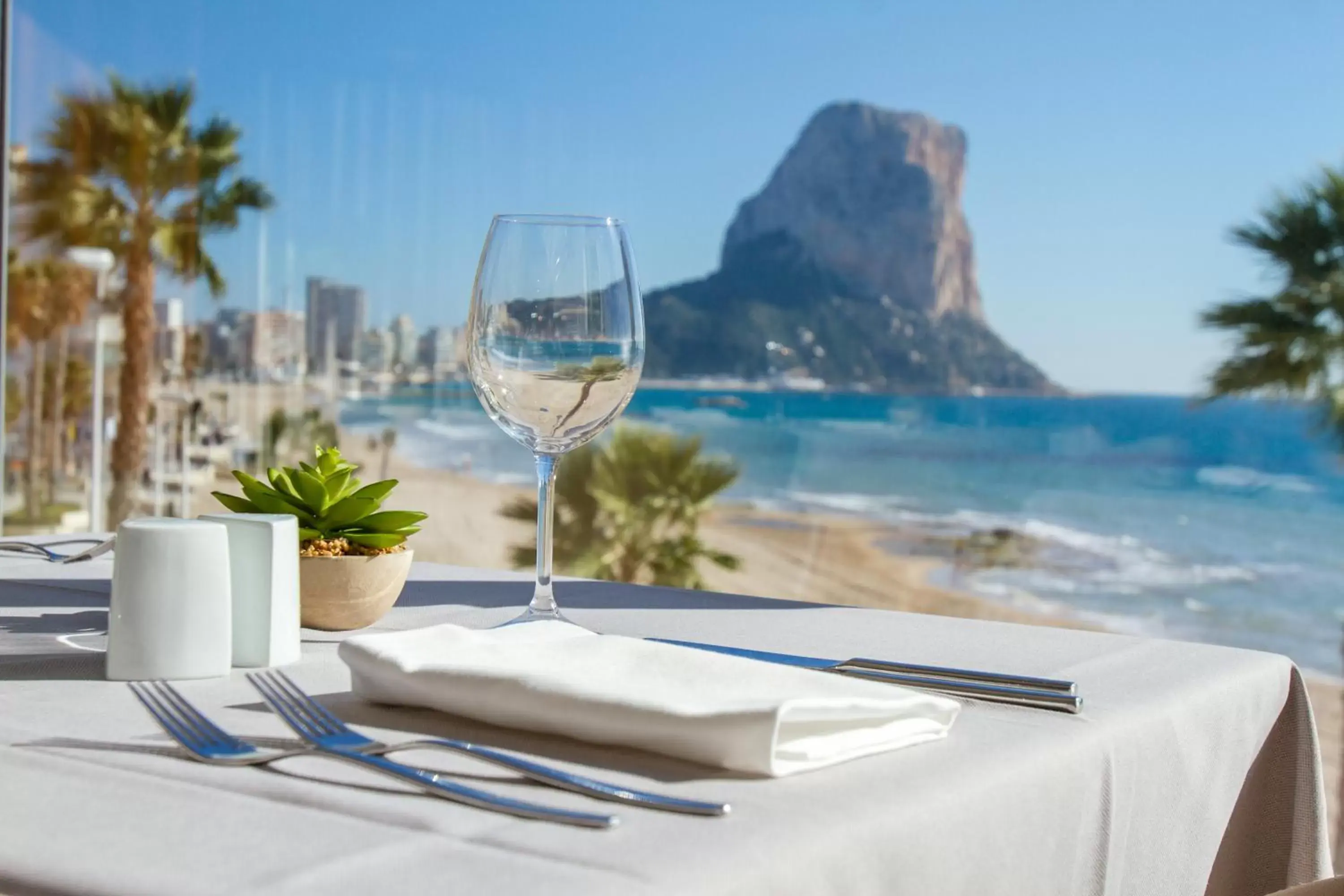 Restaurant/places to eat in Gran Hotel Sol y Mar - Adults Experience