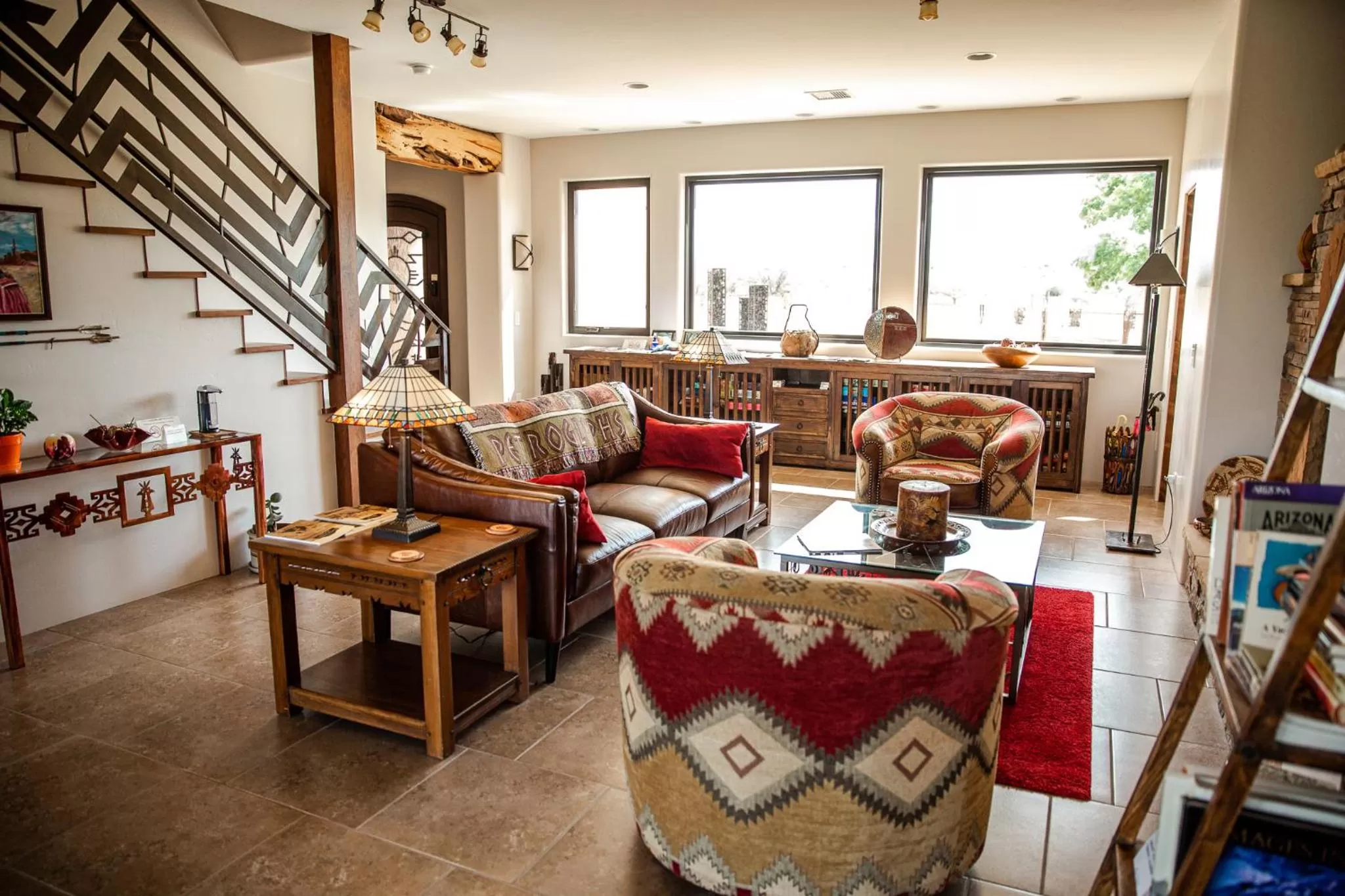 Library, Seating Area in Origins Bed and Breakfast