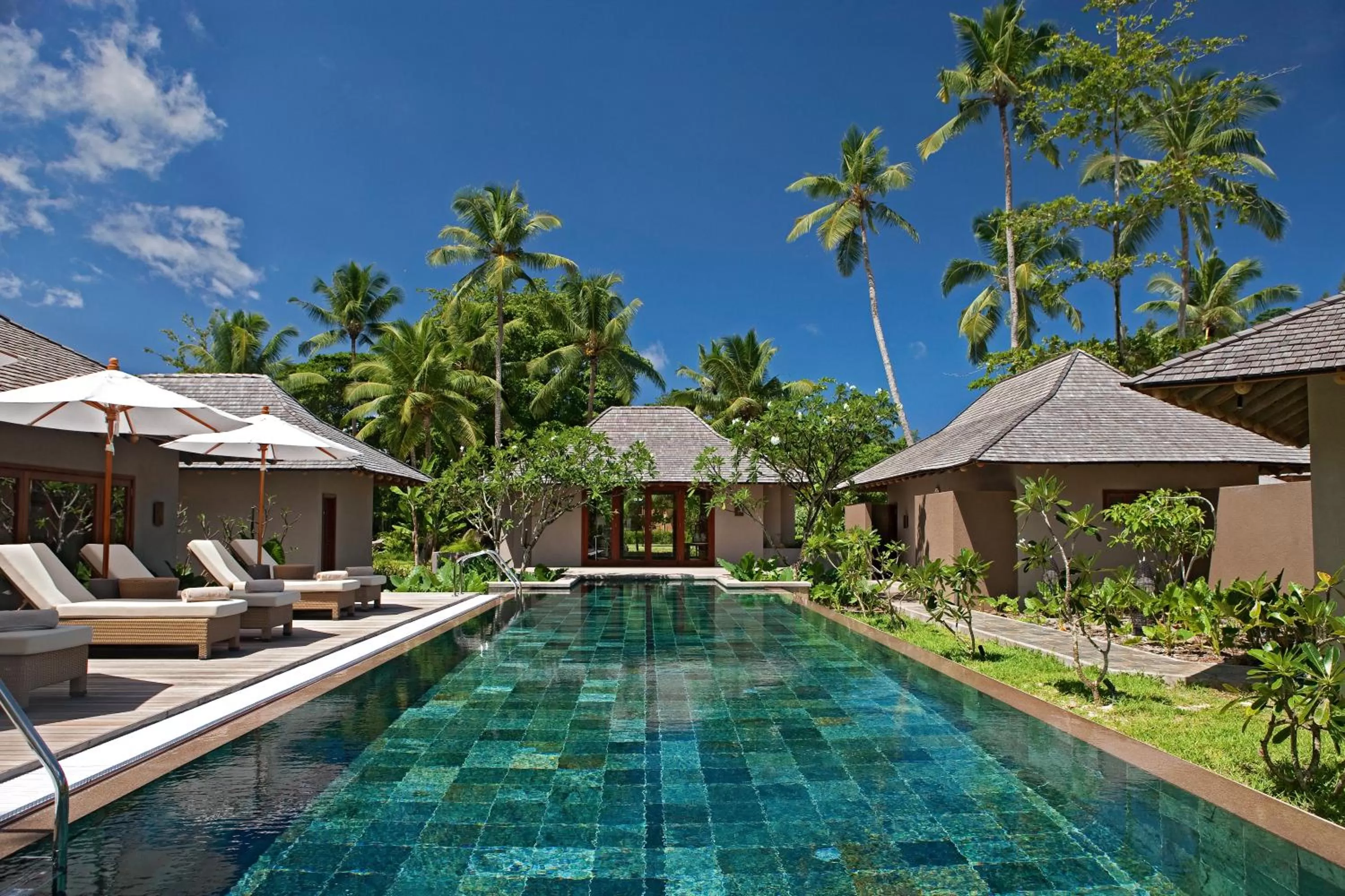 Swimming pool in Constance Ephelia