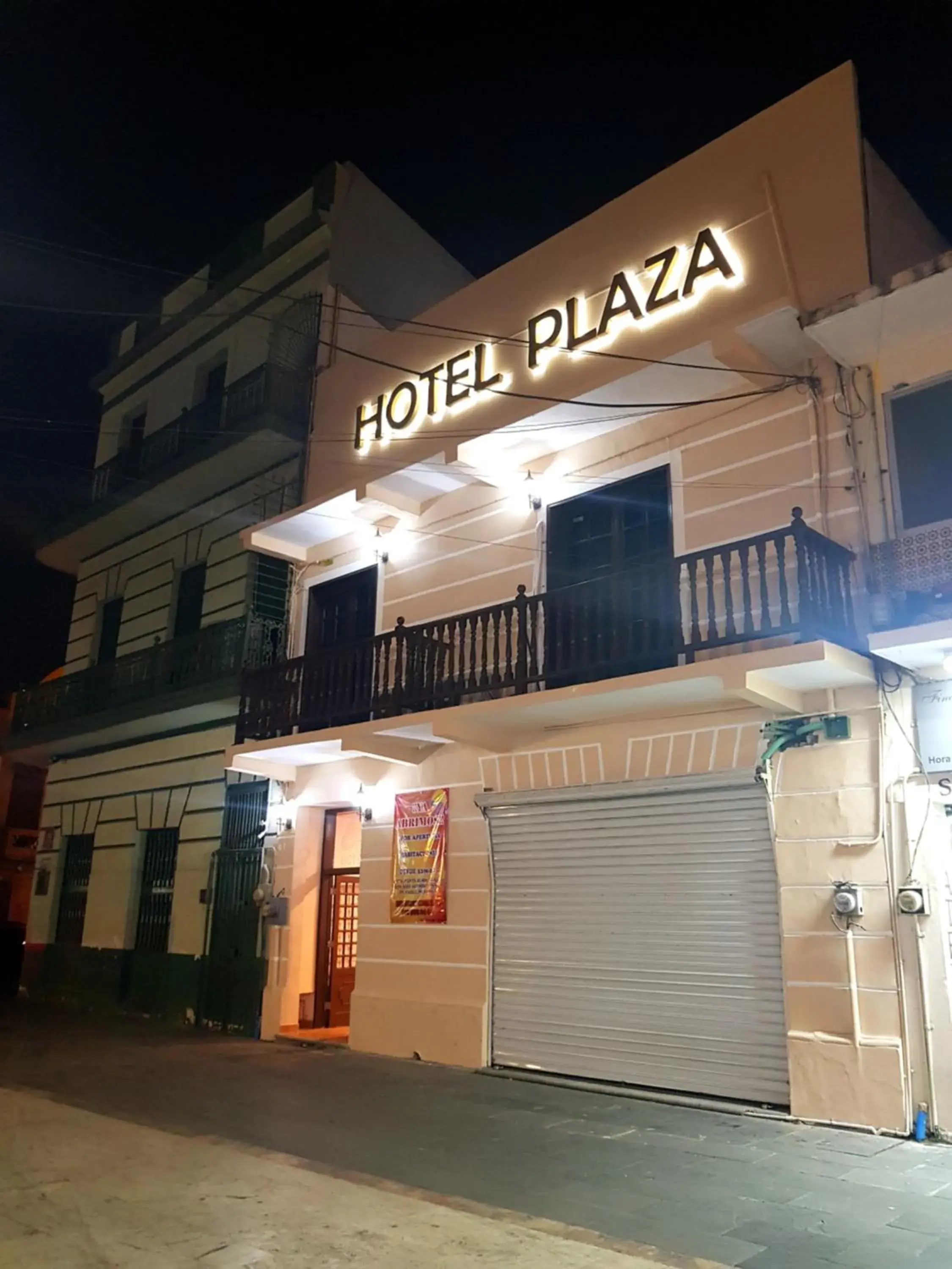 Property Building in Hotel Plaza Centro Historico