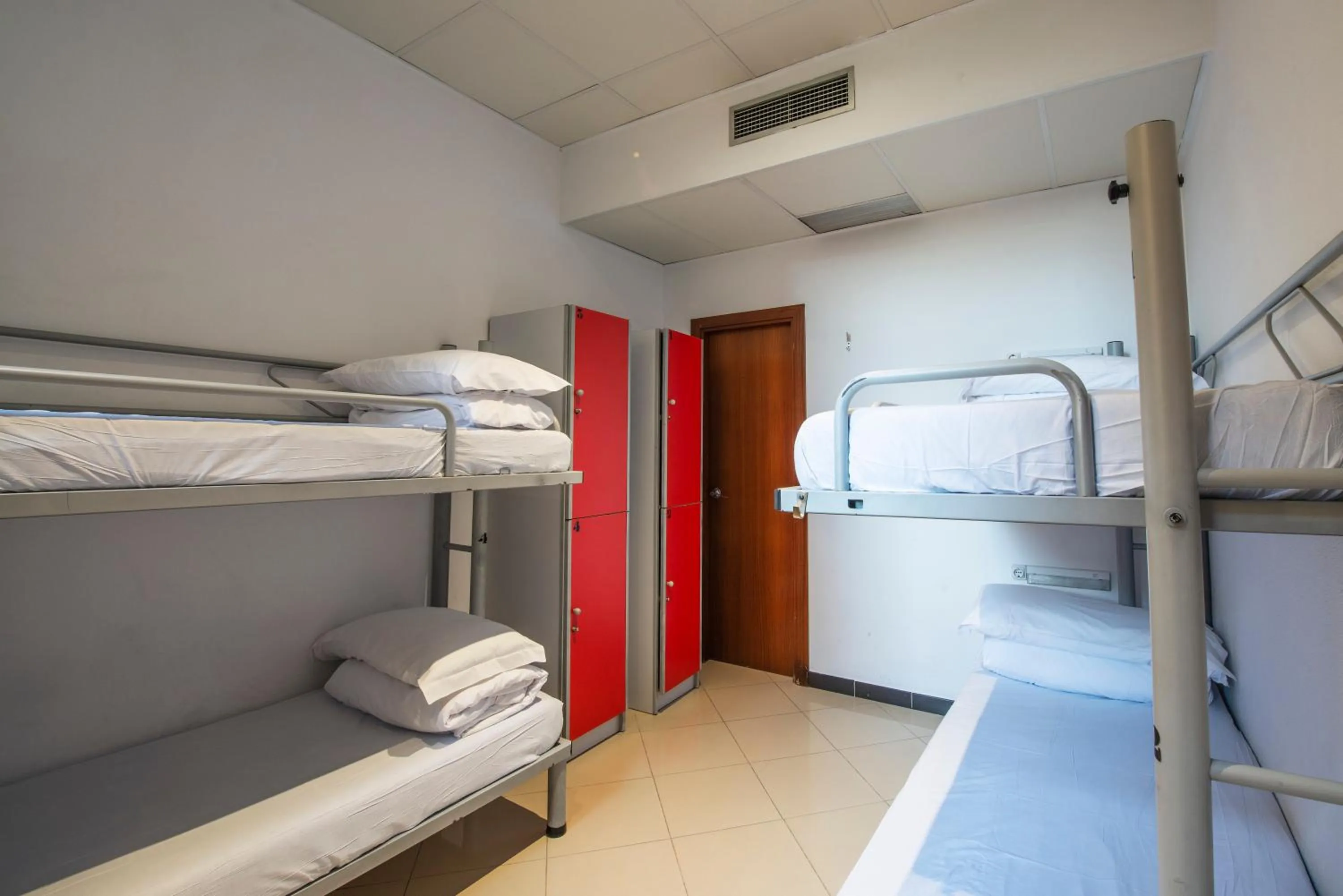 bunk bed, Bed in Safestay Barcelona Passeig de Gràcia