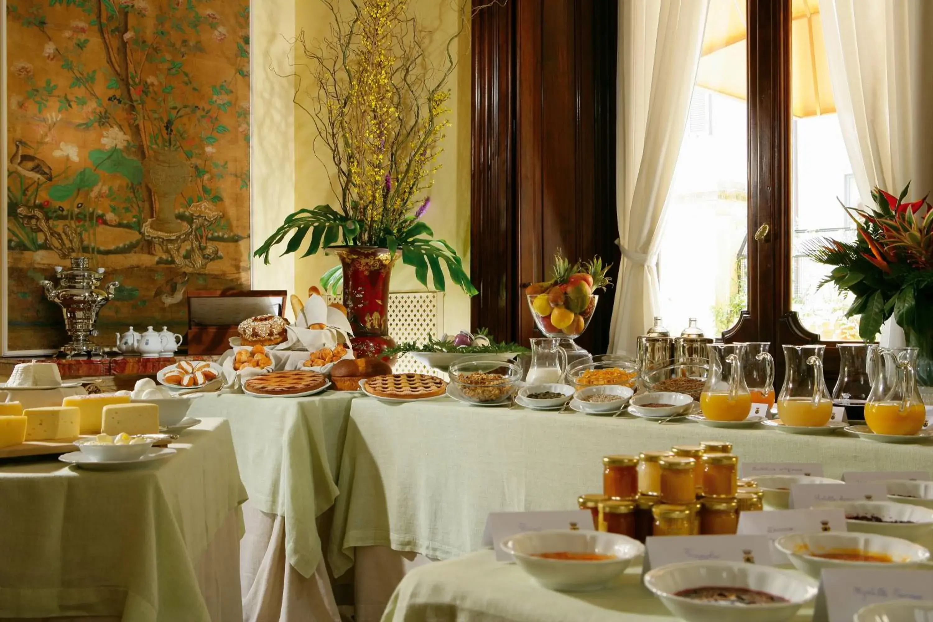 Buffet breakfast in Villa Spalletti Trivelli - Small Luxury Hotels of the World