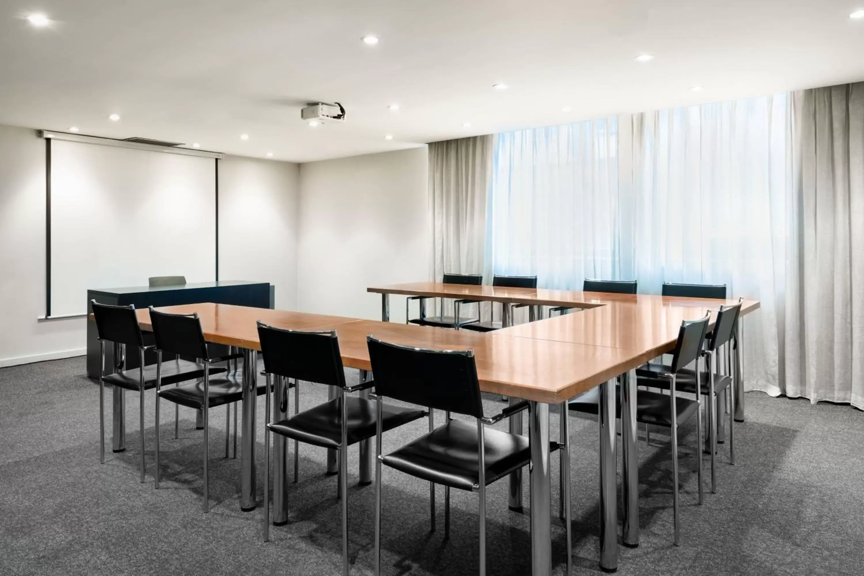 Meeting/conference room in AC Hotel Ponferrada by Marriott