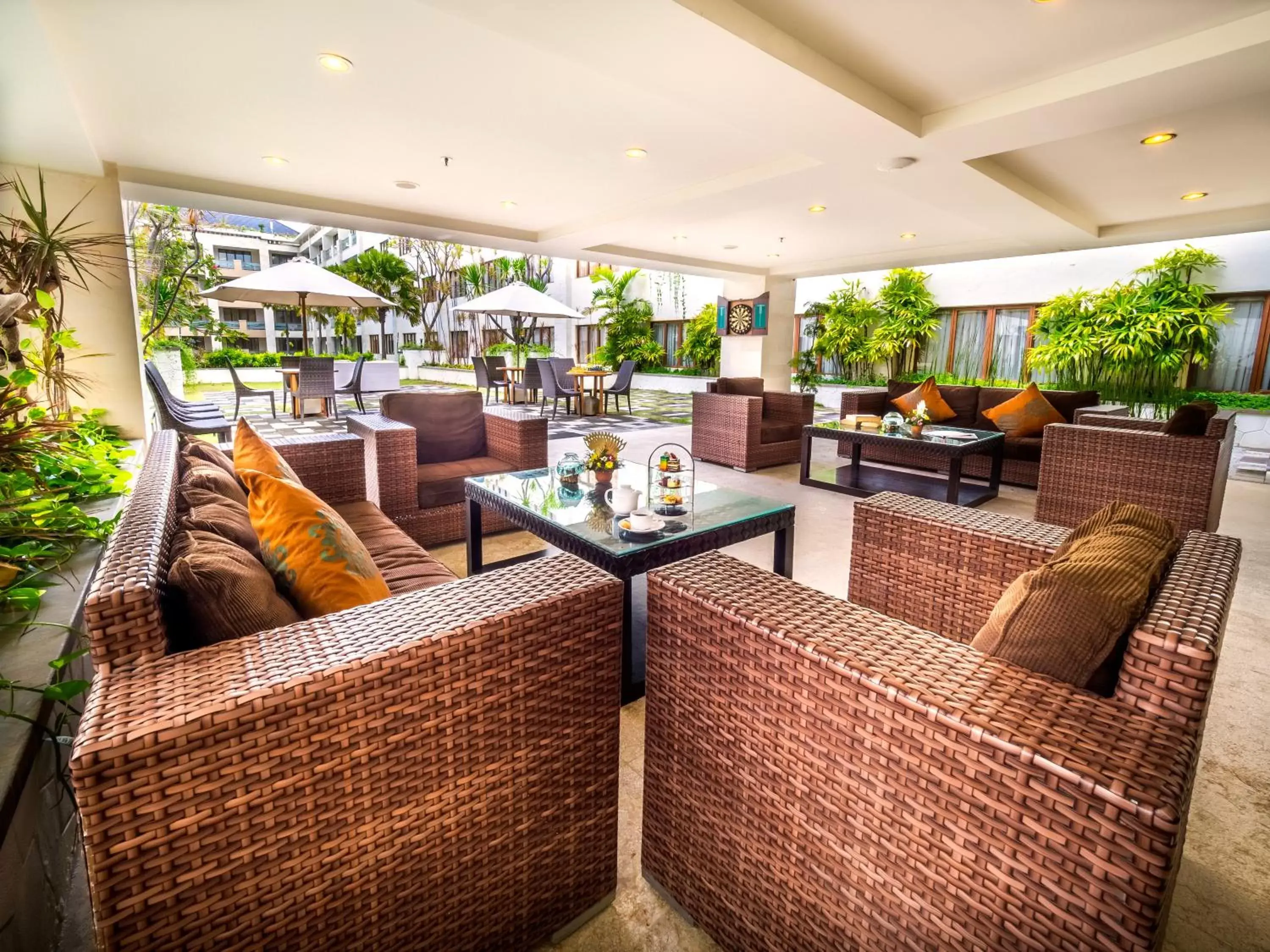 Lounge or bar in ASTON Kuta Hotel and Residence