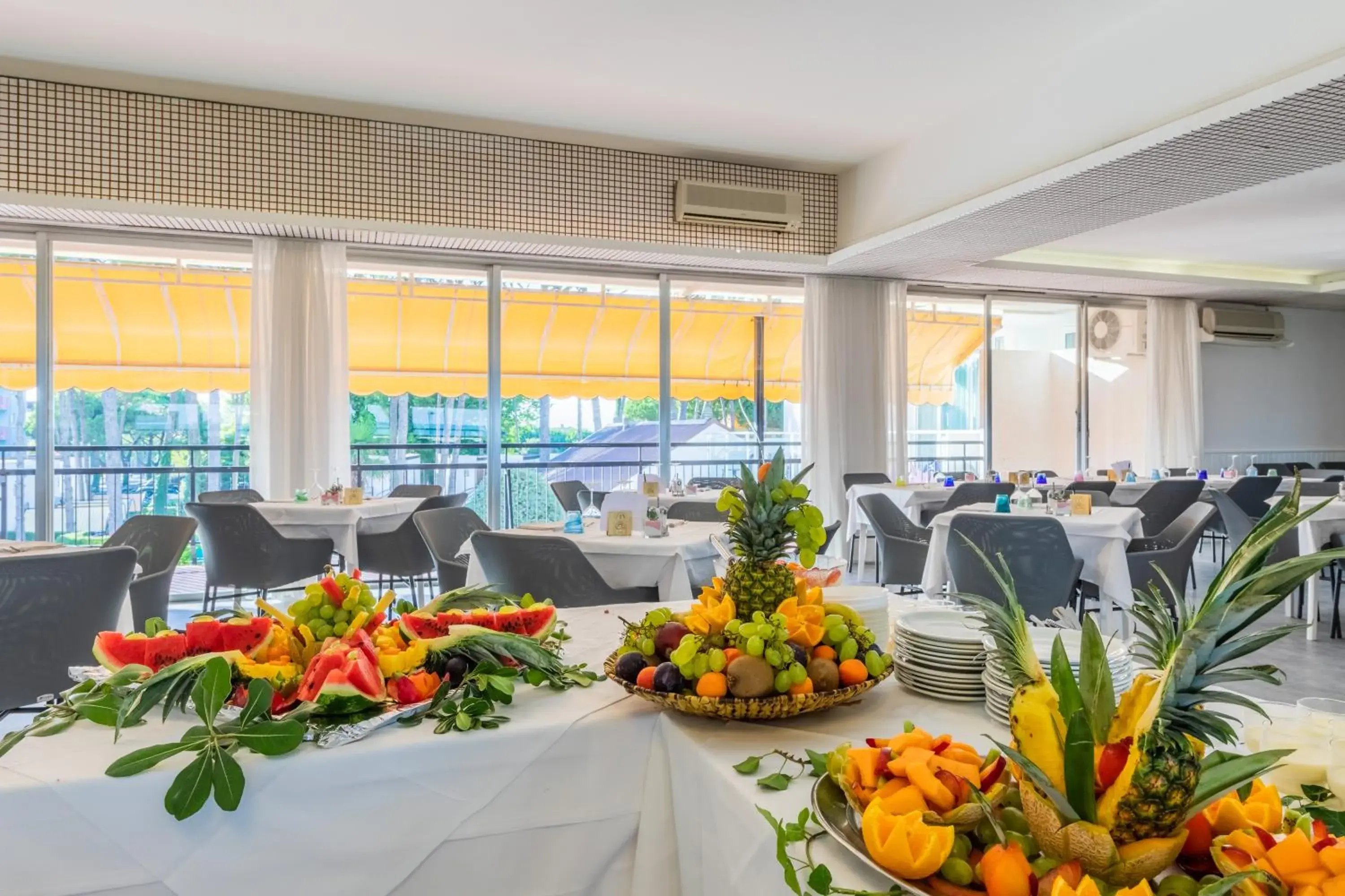 Food and drinks, Restaurant/Places to Eat in Marina Palace Hotel 4 stelle S