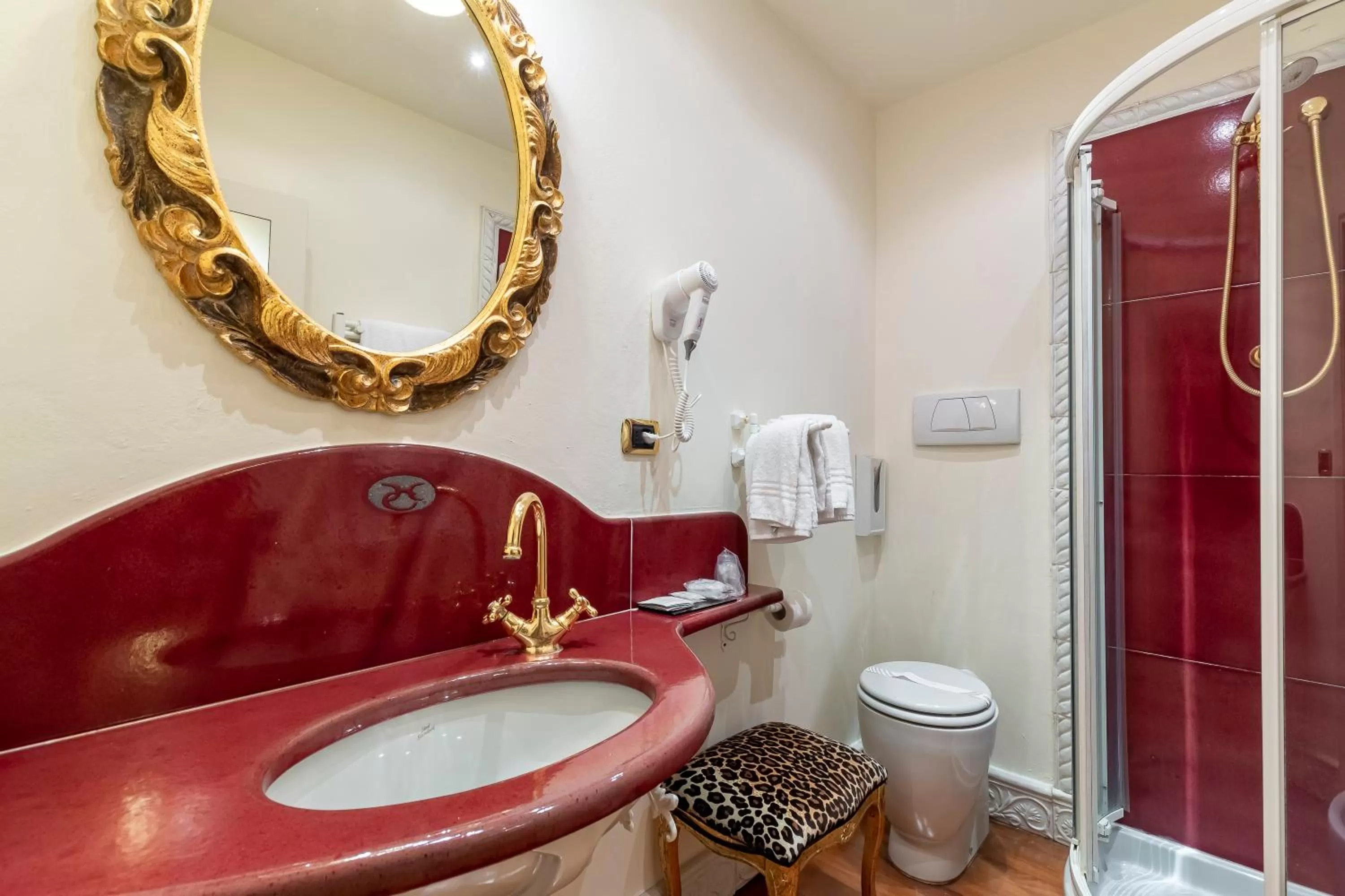 Bathroom in Hotel Columbia Wellness & Spa